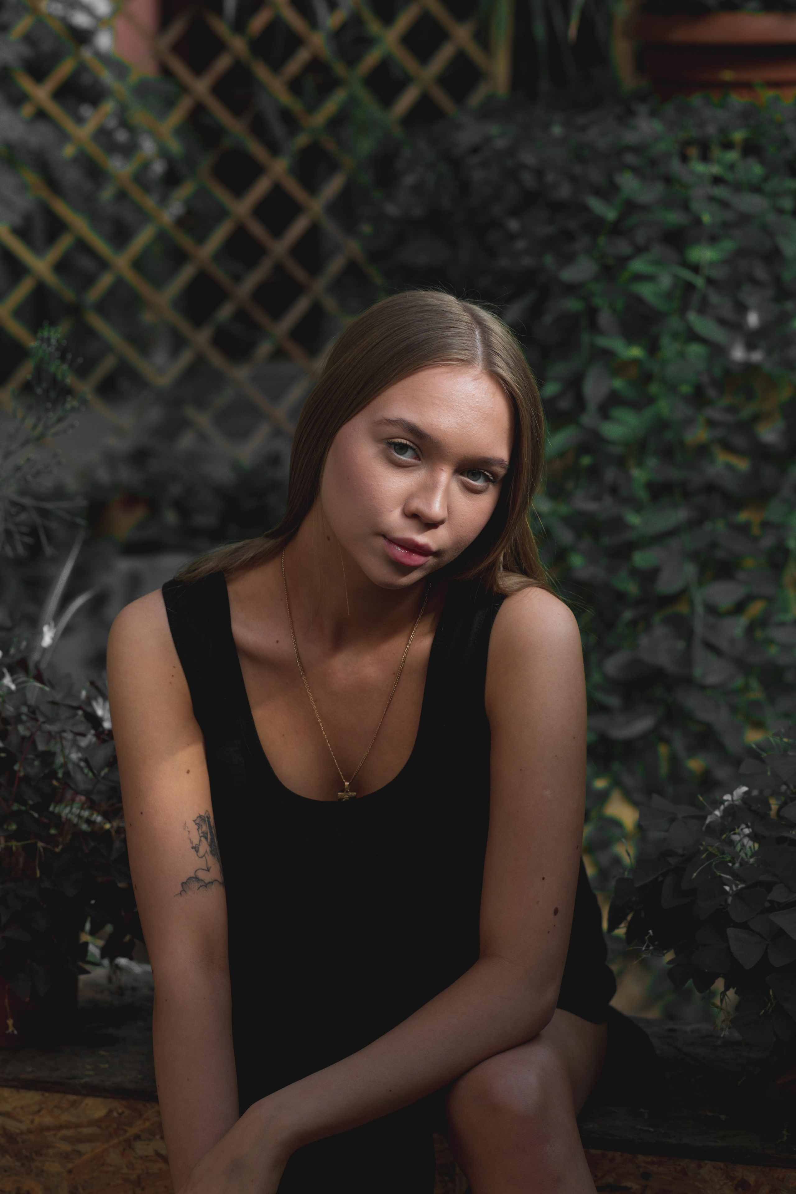 KSYUSHA. Yekaterinburg, Sochi, Istanbul, Tiflis-Bshari Zaana’da fotoğrafçı