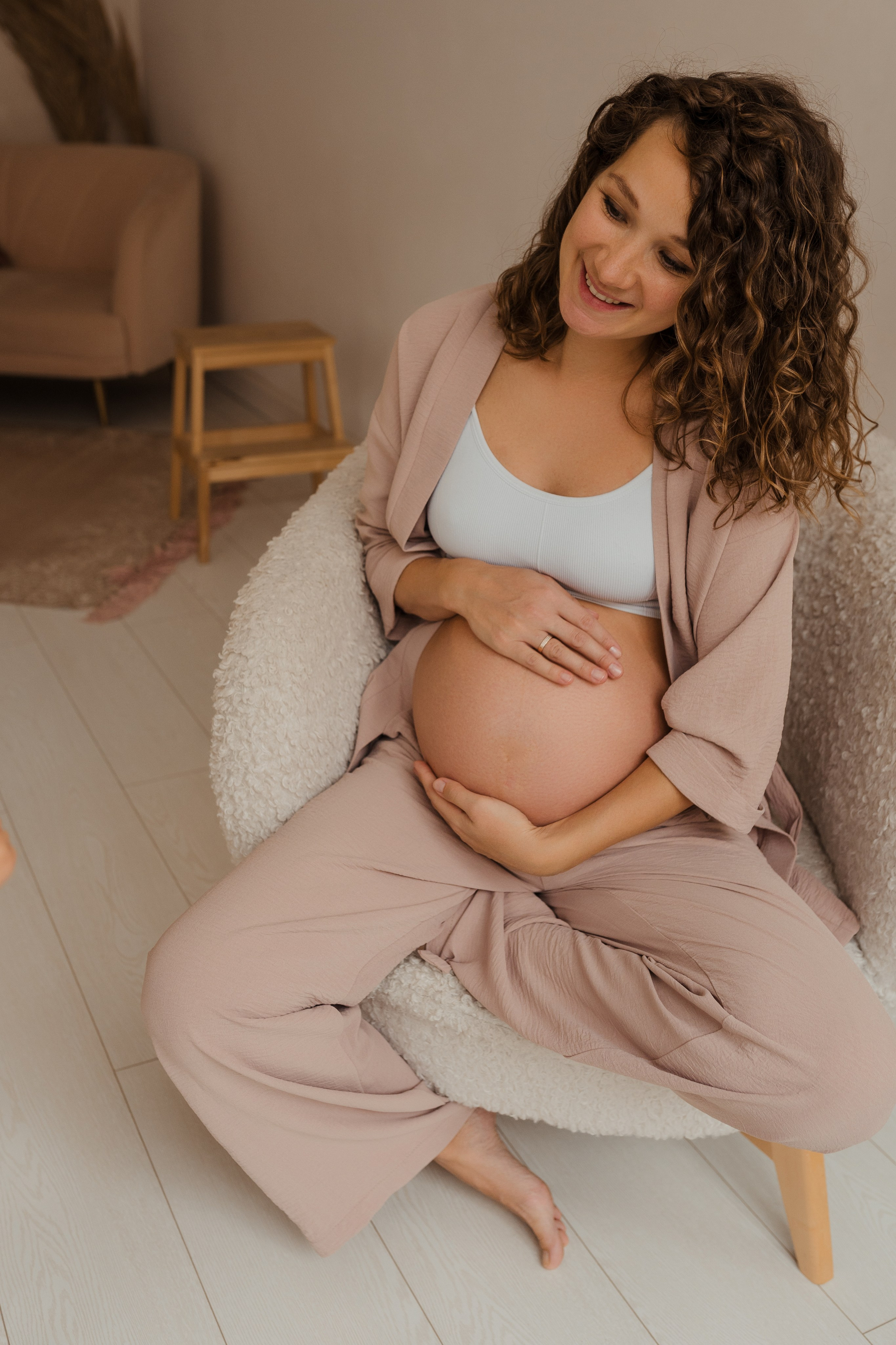 Семейная фотосессия в студии в Москве, семейный фотограф Анна Полушина. Свадебный фотограф в Москве Анна Полушина
