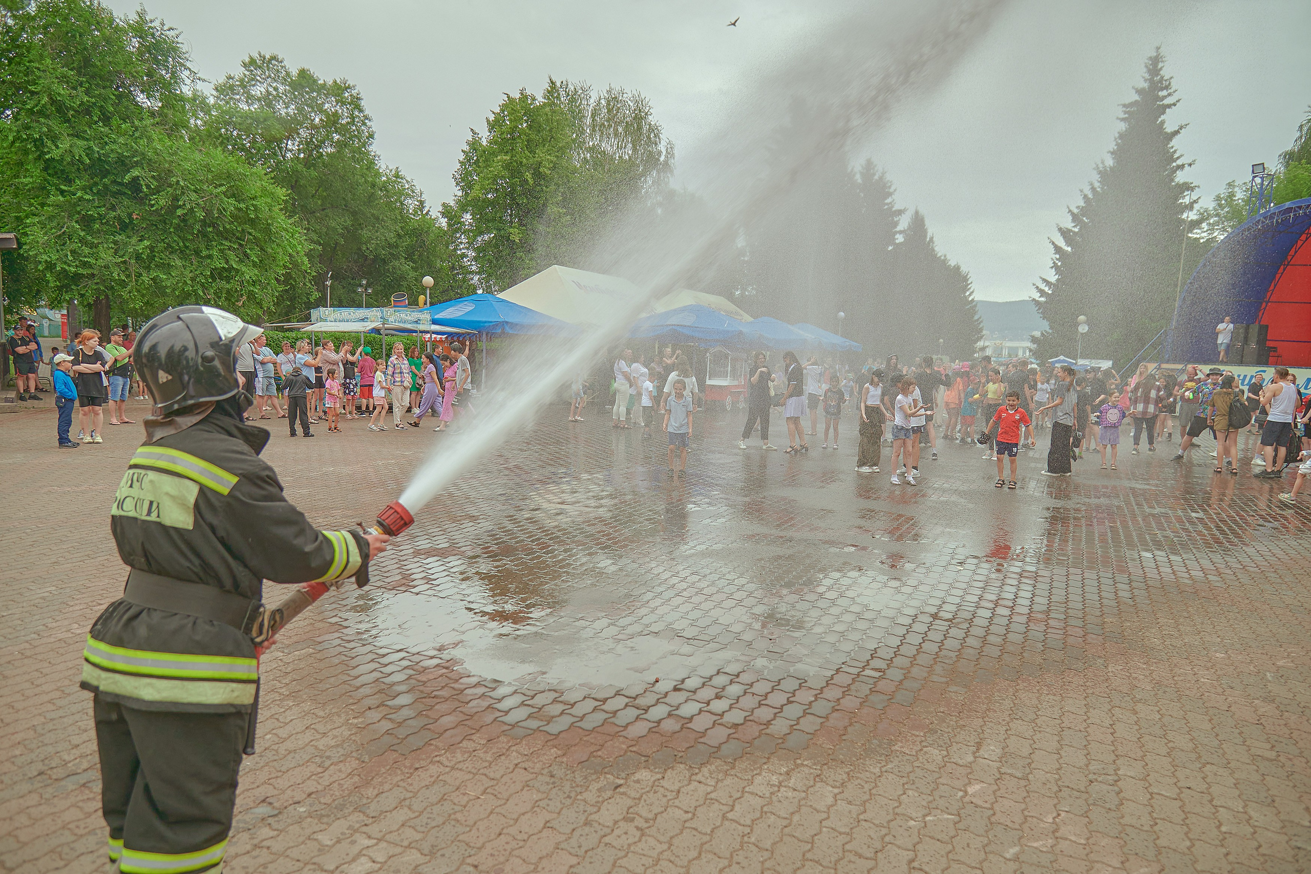 Портфолио репортажной фотосъёмки: Иван Купало в Центральном парке Красноярск. Фотограф Яковлев Роман — Красноярск