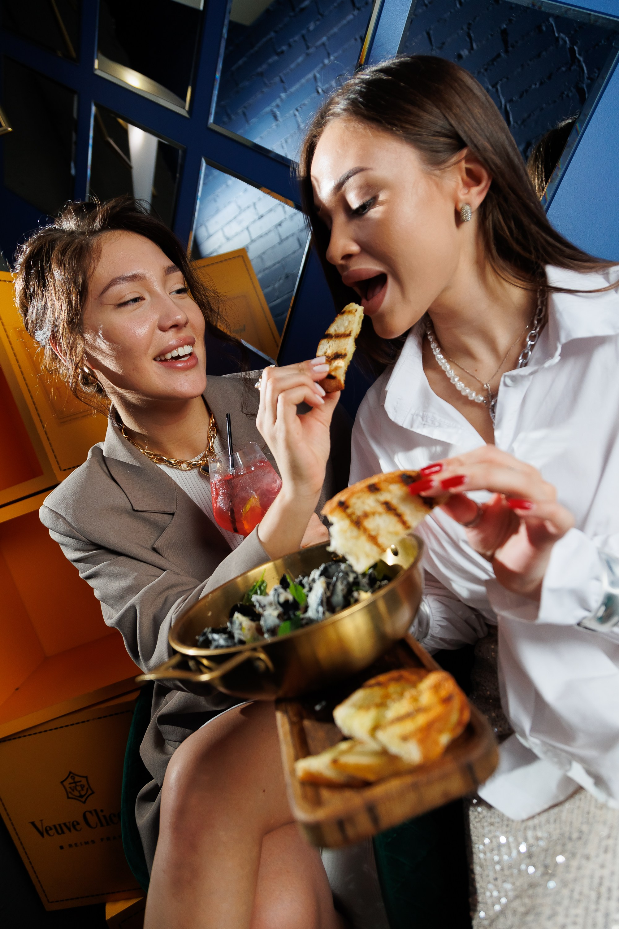 Асаби. Репортажный фотограф Макс Брагин