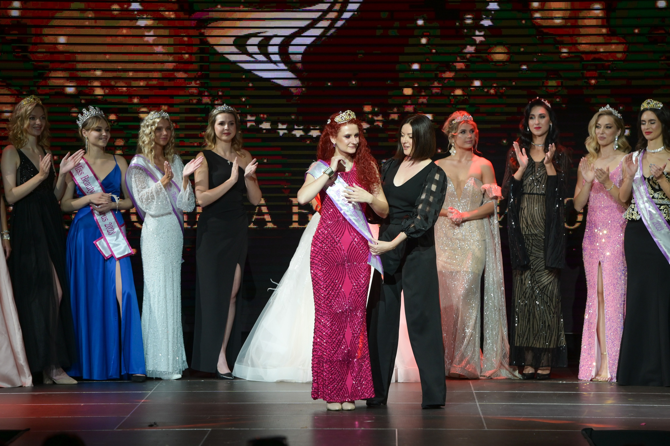 Фотографии с конкурса красоты. Фотоуслуги, услуги фотографа, фотографирование важных событий