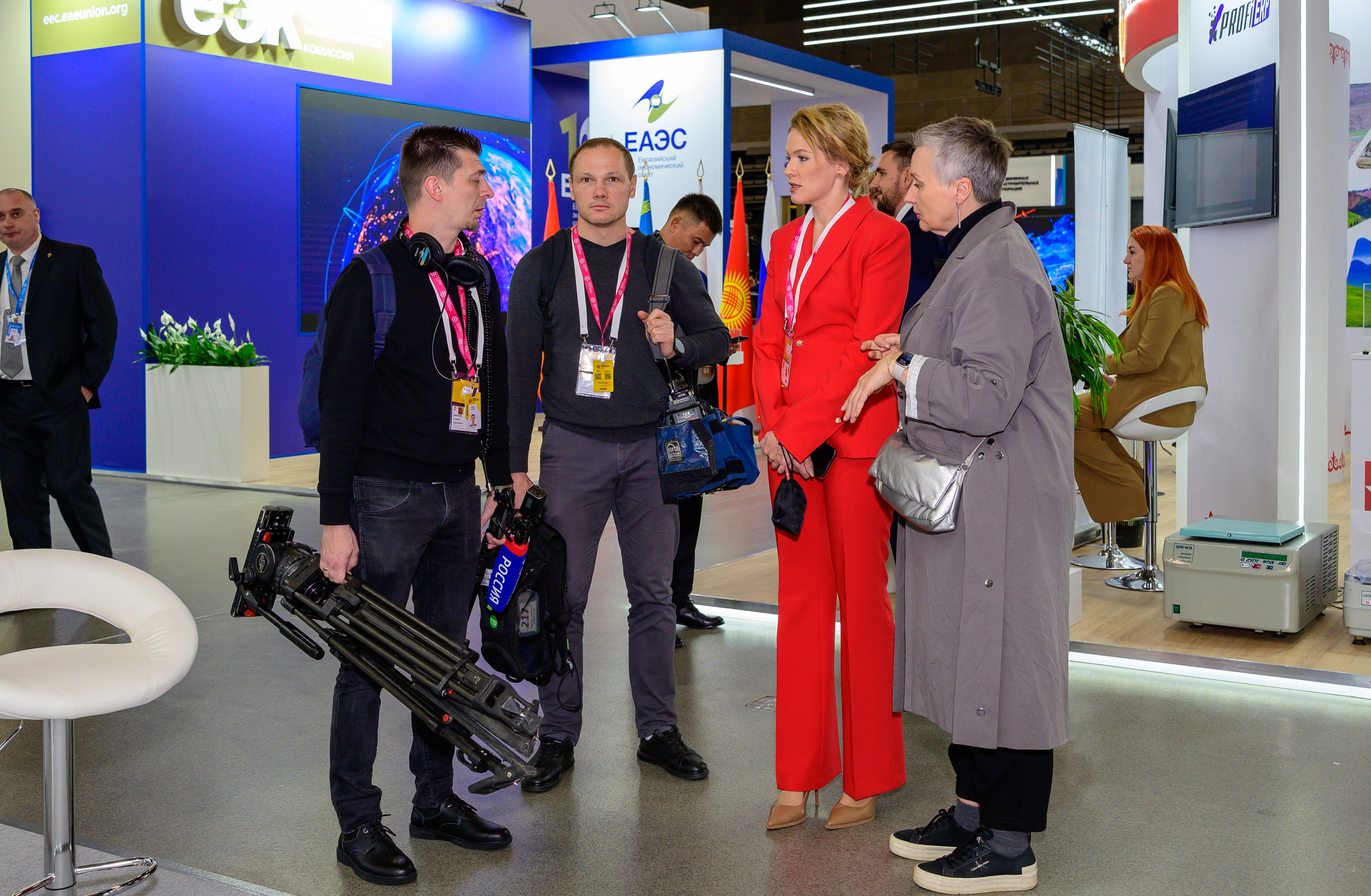 BigindustrialweekBelarus. Фотоуслуги, услуги фотографа, фотографирование важных событий