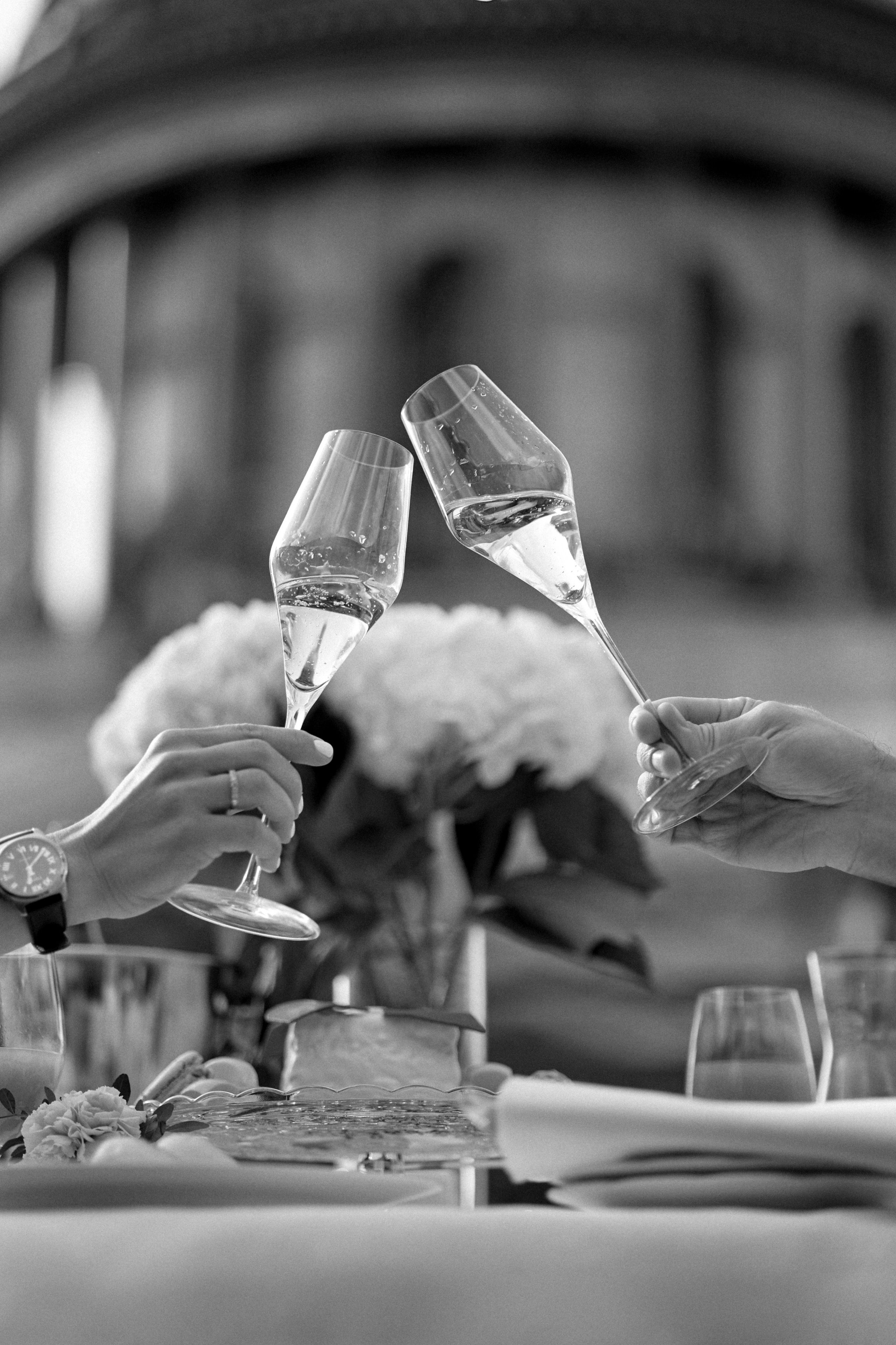 Свадебная фотосессия в отеле с видом на Исаакиевский собор. Сестры Карабаза. Фотографы и ретушеры в Москве и Санкт-Петербурге