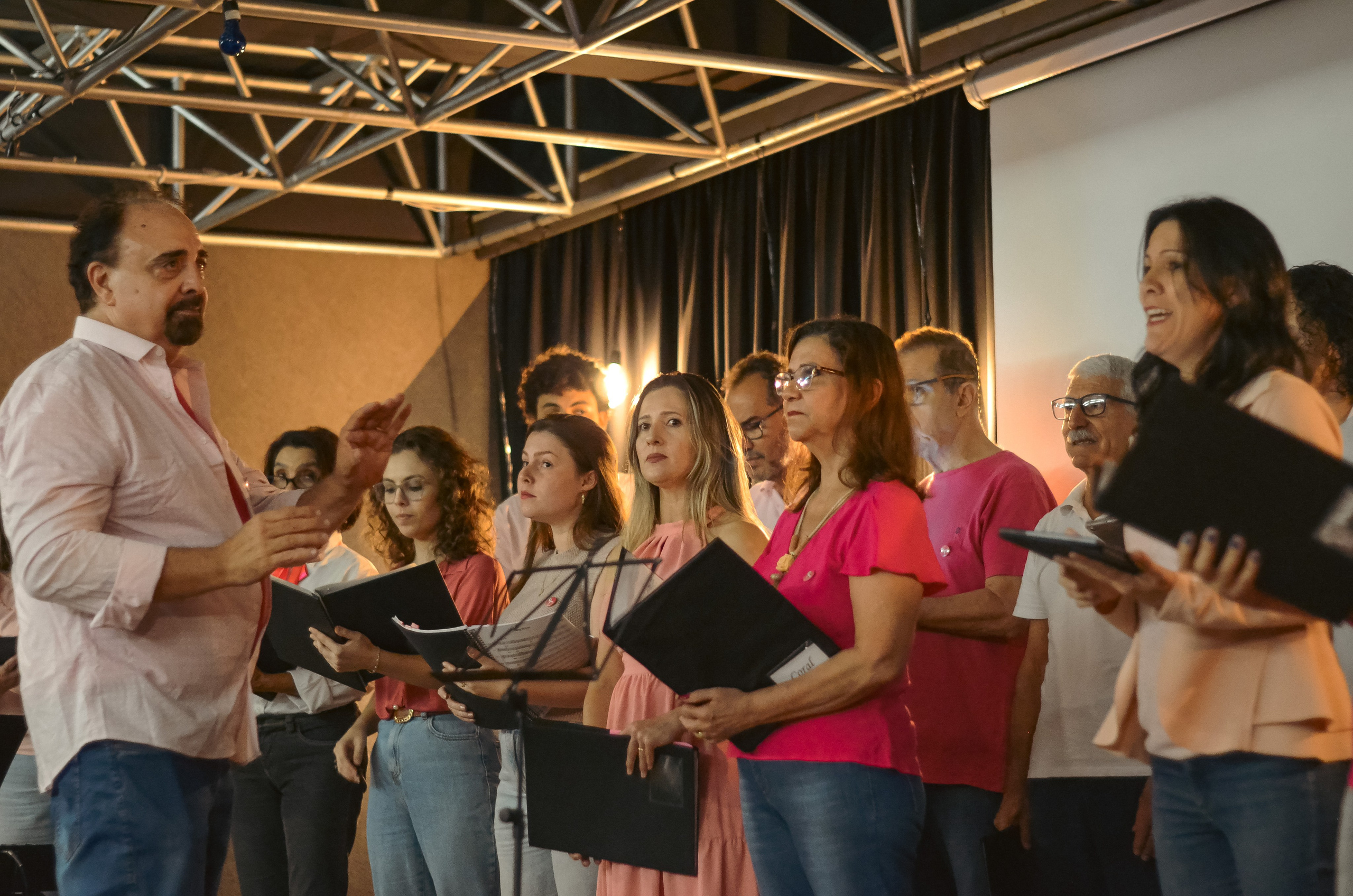 Coral Madrigal Uniso. Fotógrafo | Sessão de fotos