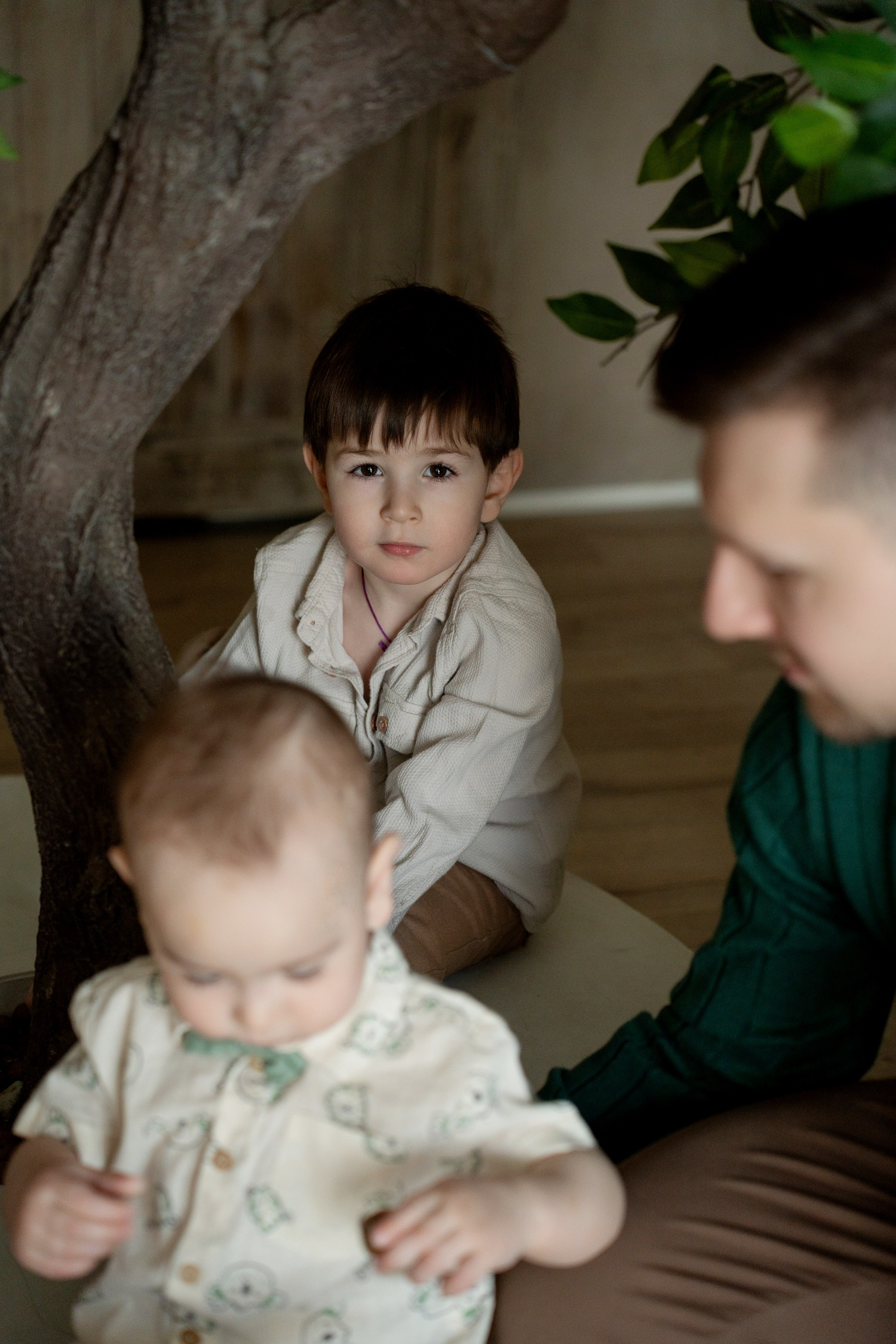 Семейная фотосессия в студии. Портретный фотограф Олеся Владимирова в Москве