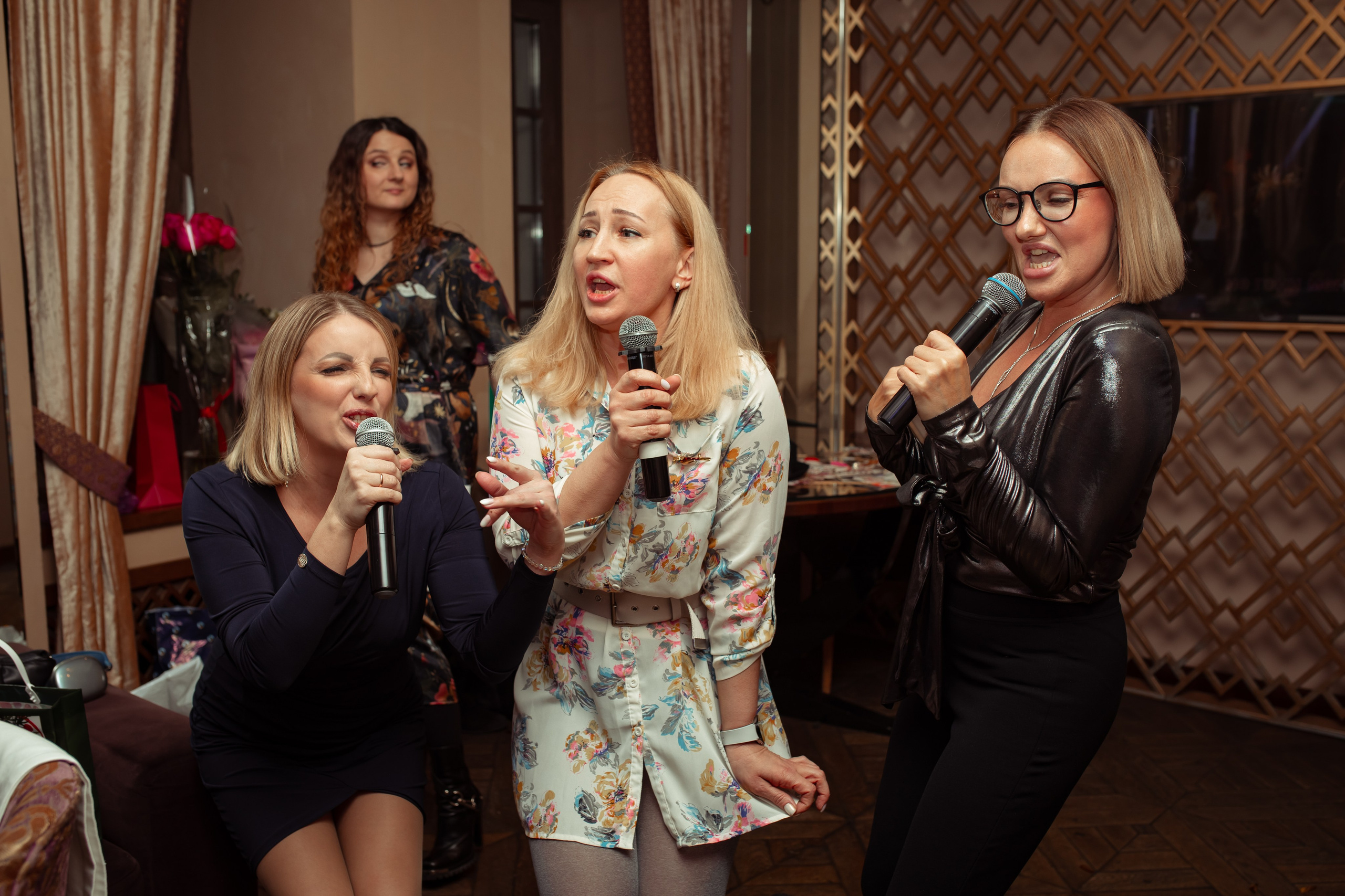 Юбилей в караоке. Семейный и детский фотограф в Москве Дорогова Екатерина