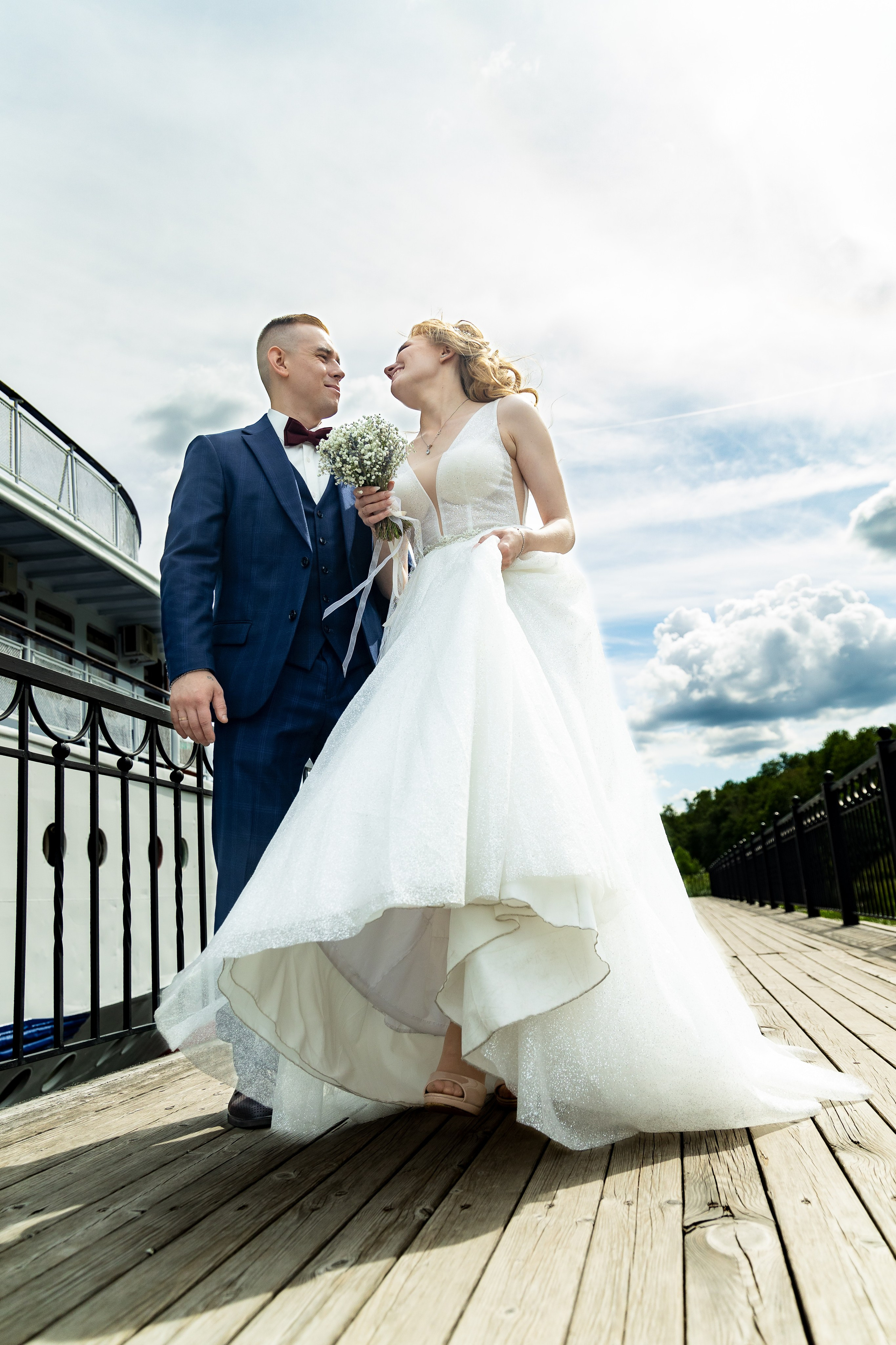 Ярослав и Ульяна фотопрогулка. Свадебный и семейный фотограф в г. Волхов Алексей Кочерыжкин