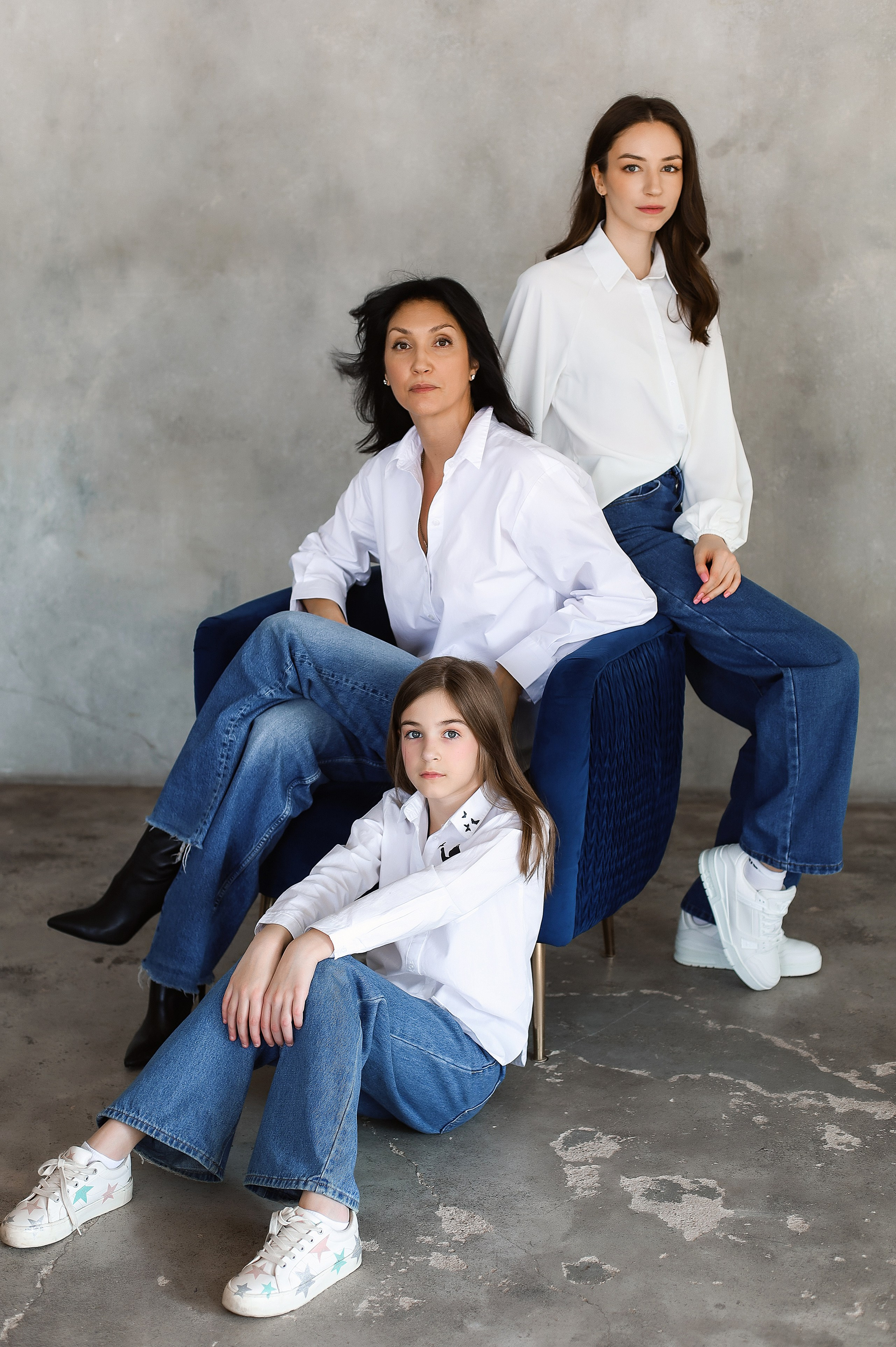 Мама с дочками. Визуал для эспертов и блогеров