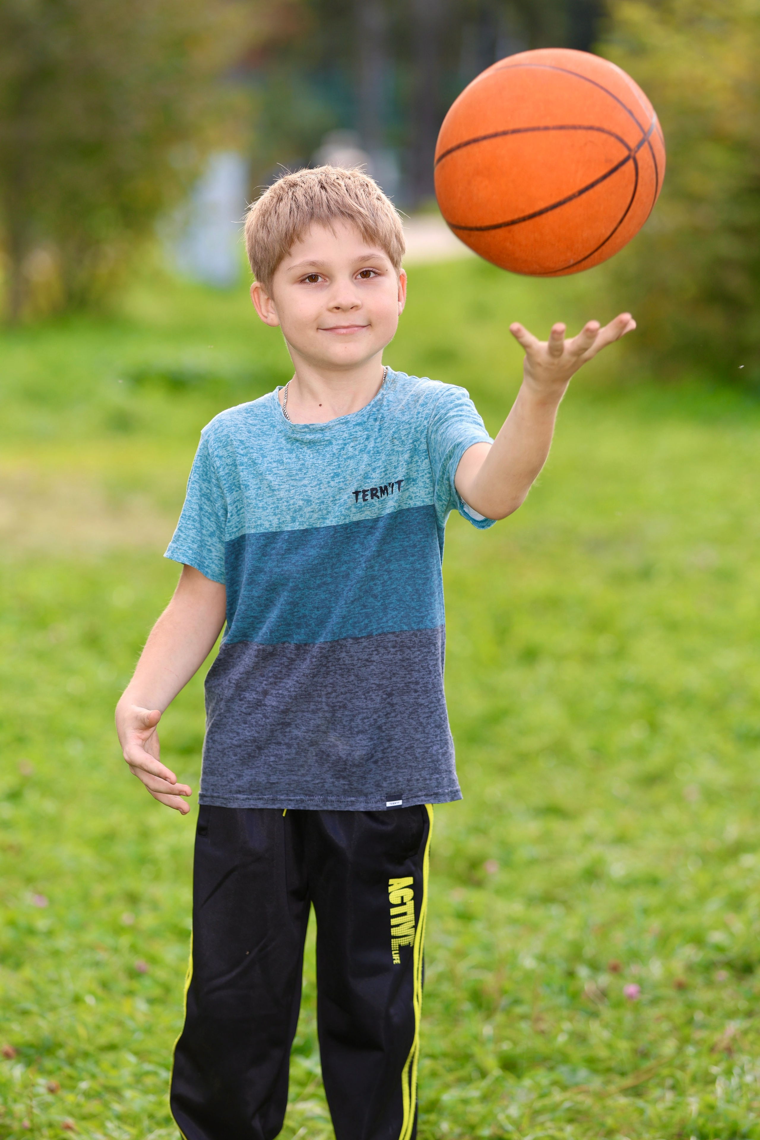 Школьные фотографии. Выпускные альбомы с оживающими фотографиями. Москва, Балашиха