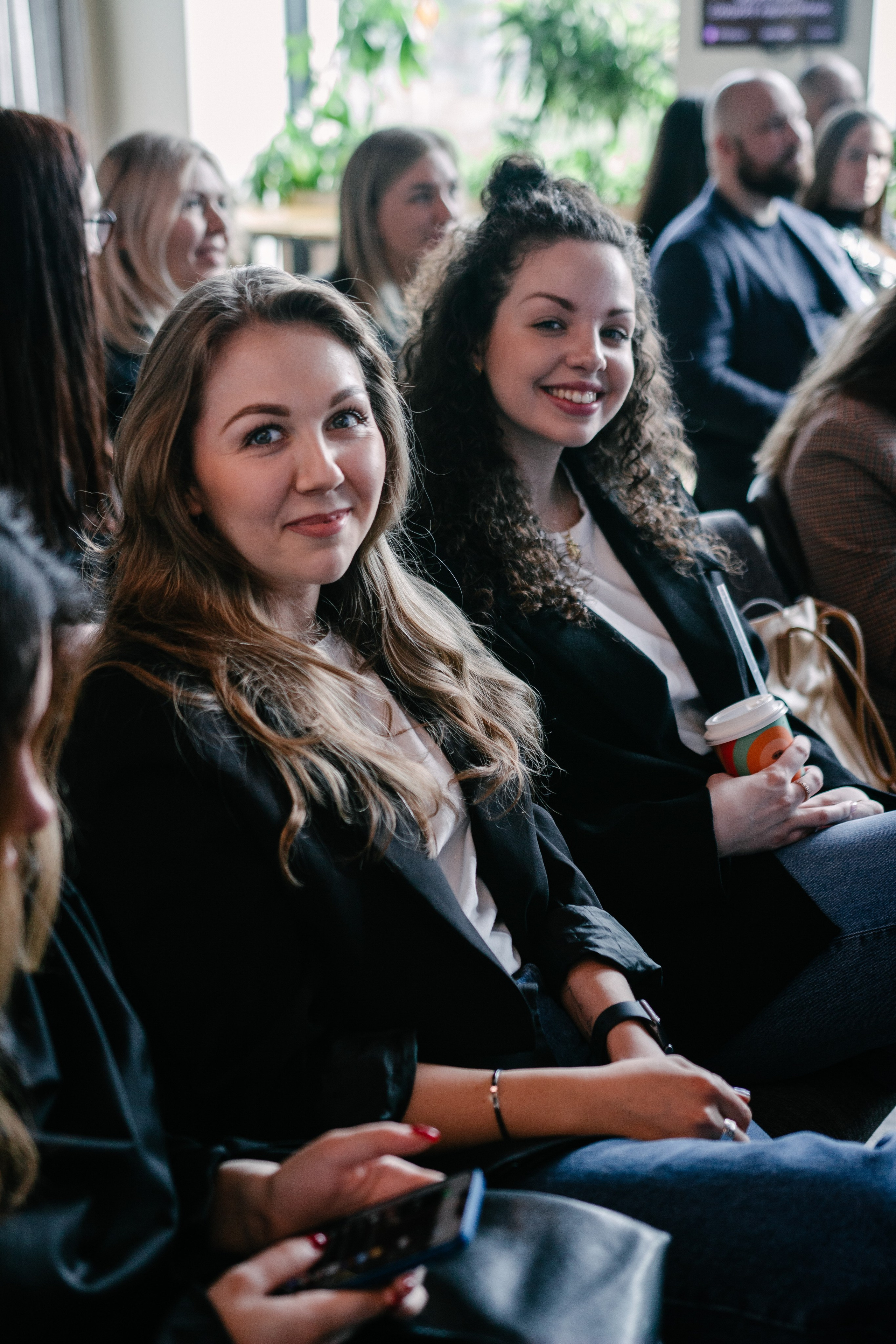 Планерка компании недвижимости. Фотограф Москва — личные фотосессии, лавстори в студии