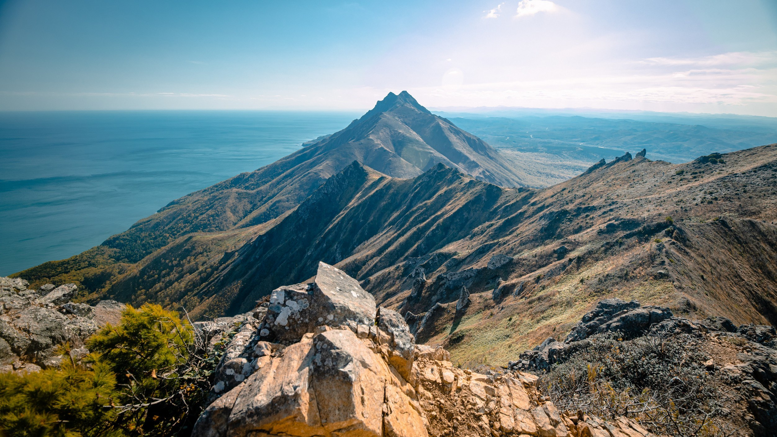 Путешествия (Пейзажи, уличная фотография и др.). Фотограф. г. Южно-Сахалинск. Олег Толстов