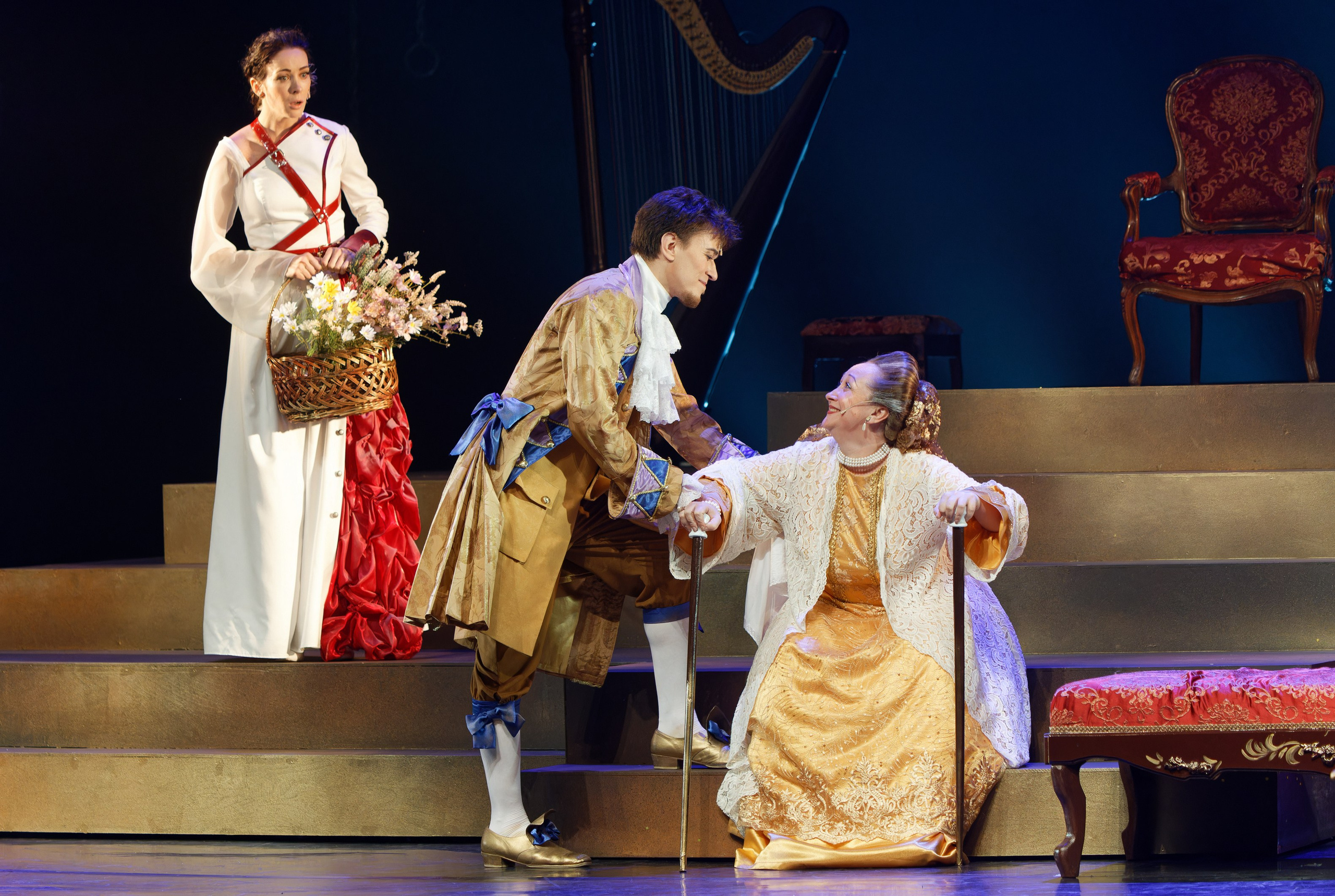 Опасные связи_Чехов-центр. Фотограф. г. Южно-Сахалинск. Олег Толстов