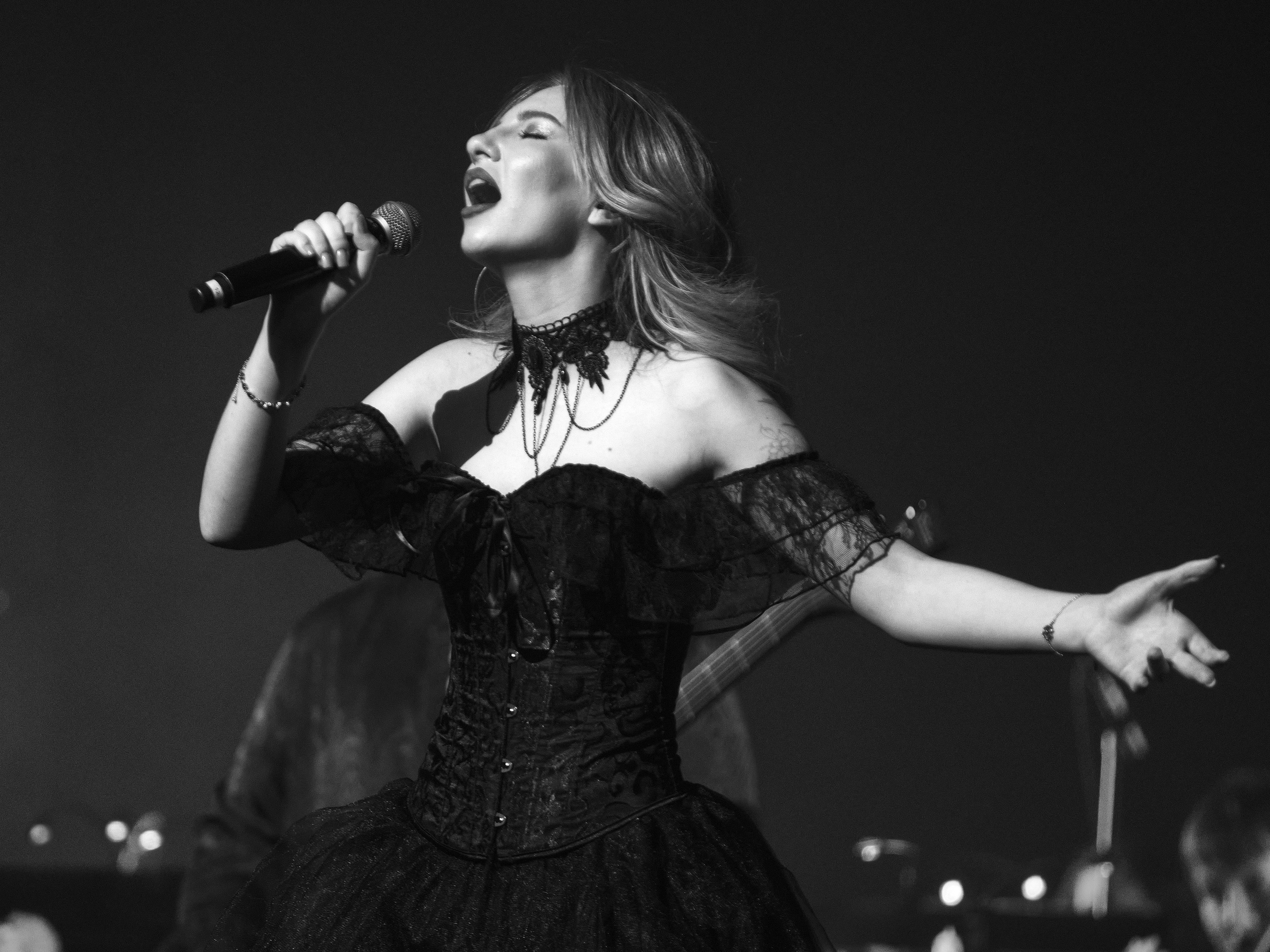 Saphath с симф.оркестром. Фотограф. г. Южно-Сахалинск. Олег Толстов