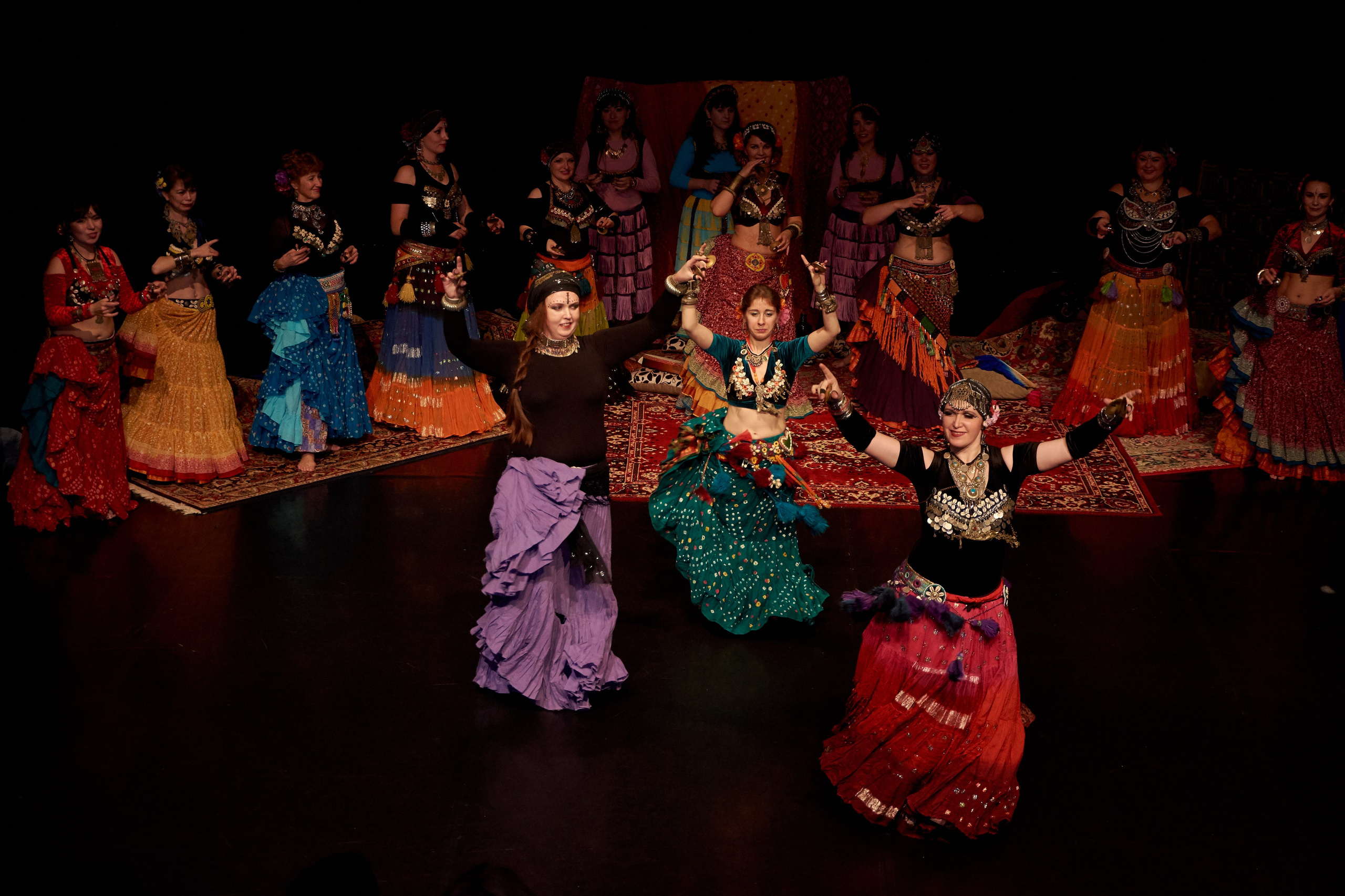 Город танцующего народа. Ольга Чёкотова (Фотограф Кострома)