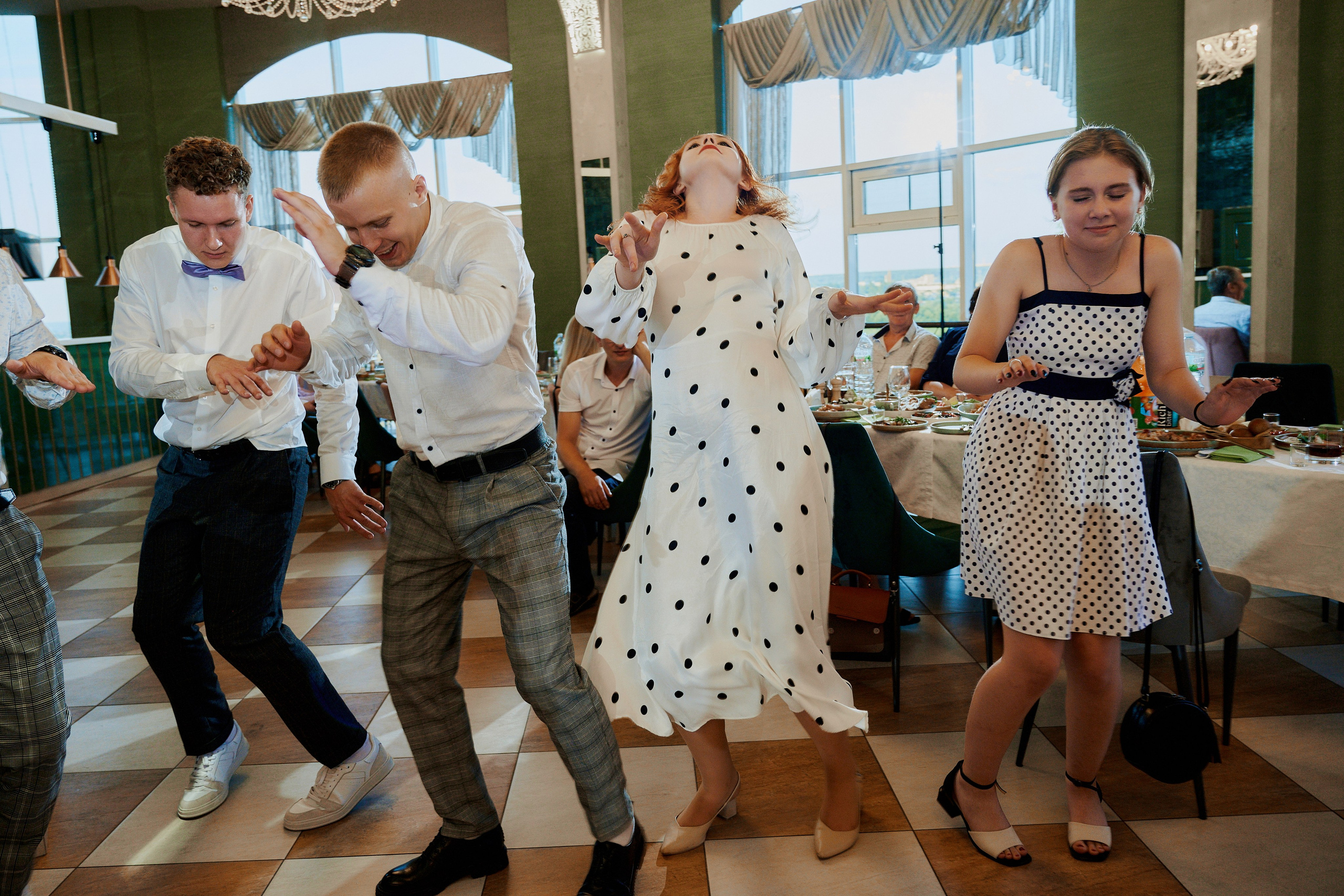 Олег и Лиза. Фото-видеосъемка свадеб Venson Films