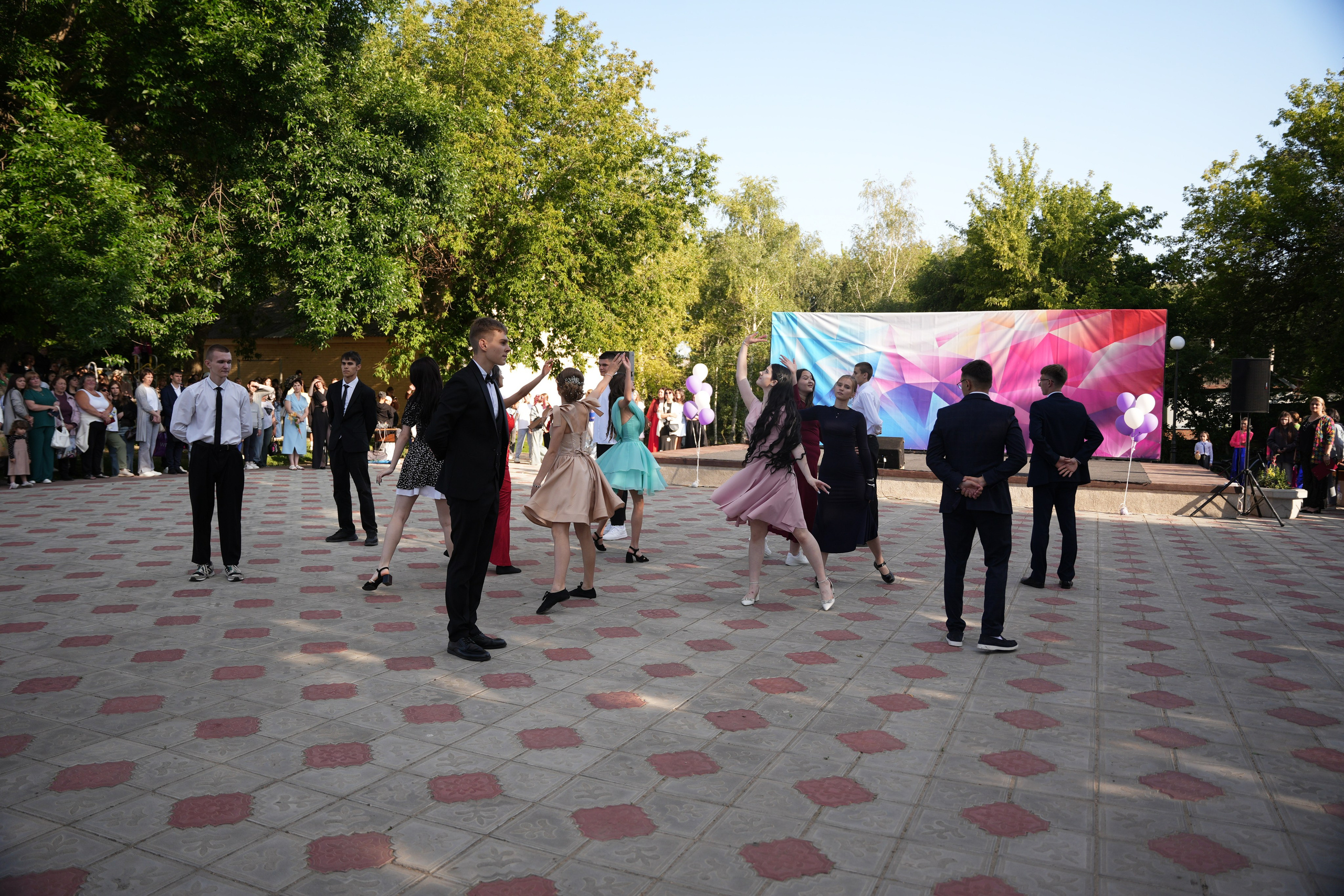 Выпускной в парке. Ольга Плаксина фотограф в Саратове