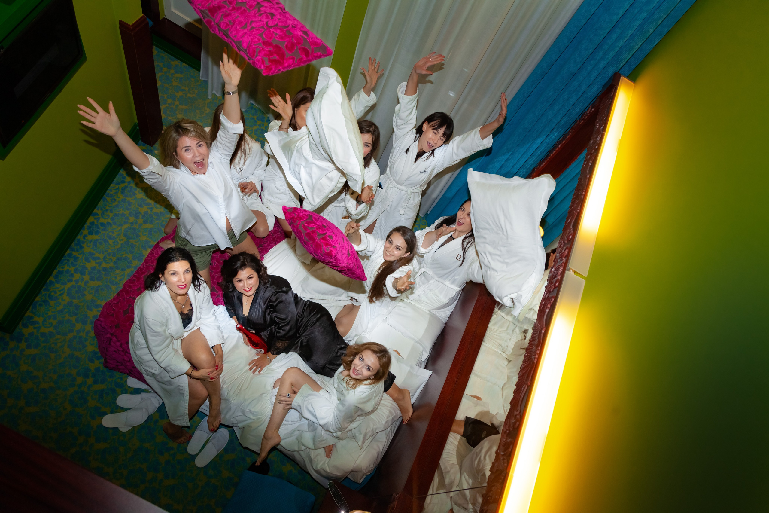 Девичник. Двойняшки-фотографы Анна и Анастасия в Санкт-Петербурге