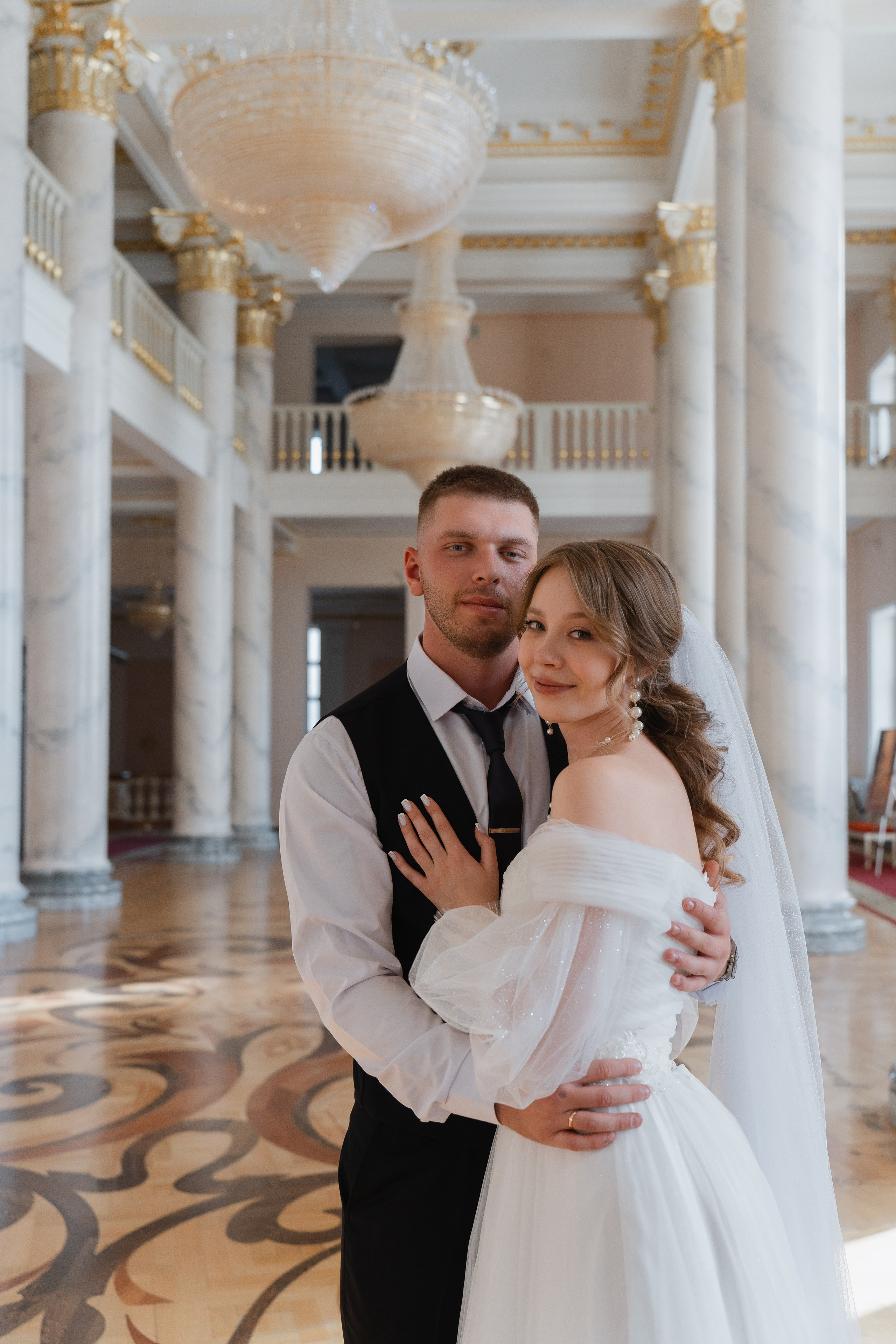 Олег и Татьяна _театр Оперы и балета. Свадебный и семейный фотограф в Самаре Салахова Гулина