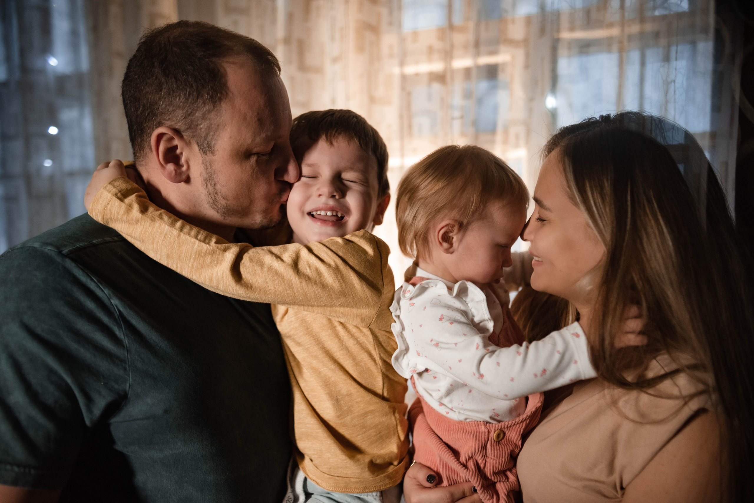 Домашняя для Альбины и её семьи. Семейный и детский фотограф в Санкт-Петербурге Татьяна Дмитренко