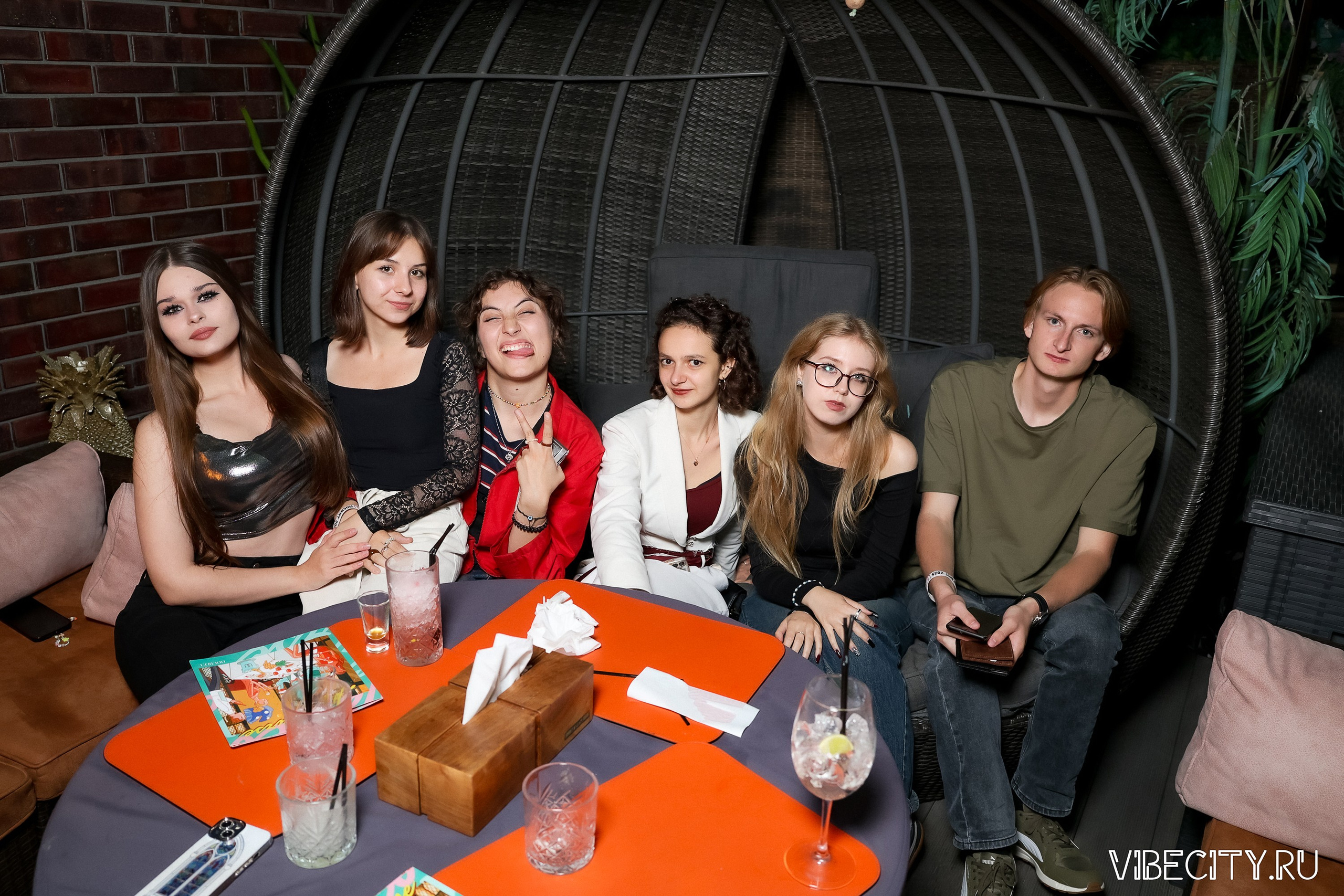 DOUBLE U. VIBECITY.RU Вайб Сити Ру Фоторепортажи Фотоотчеты Калининград