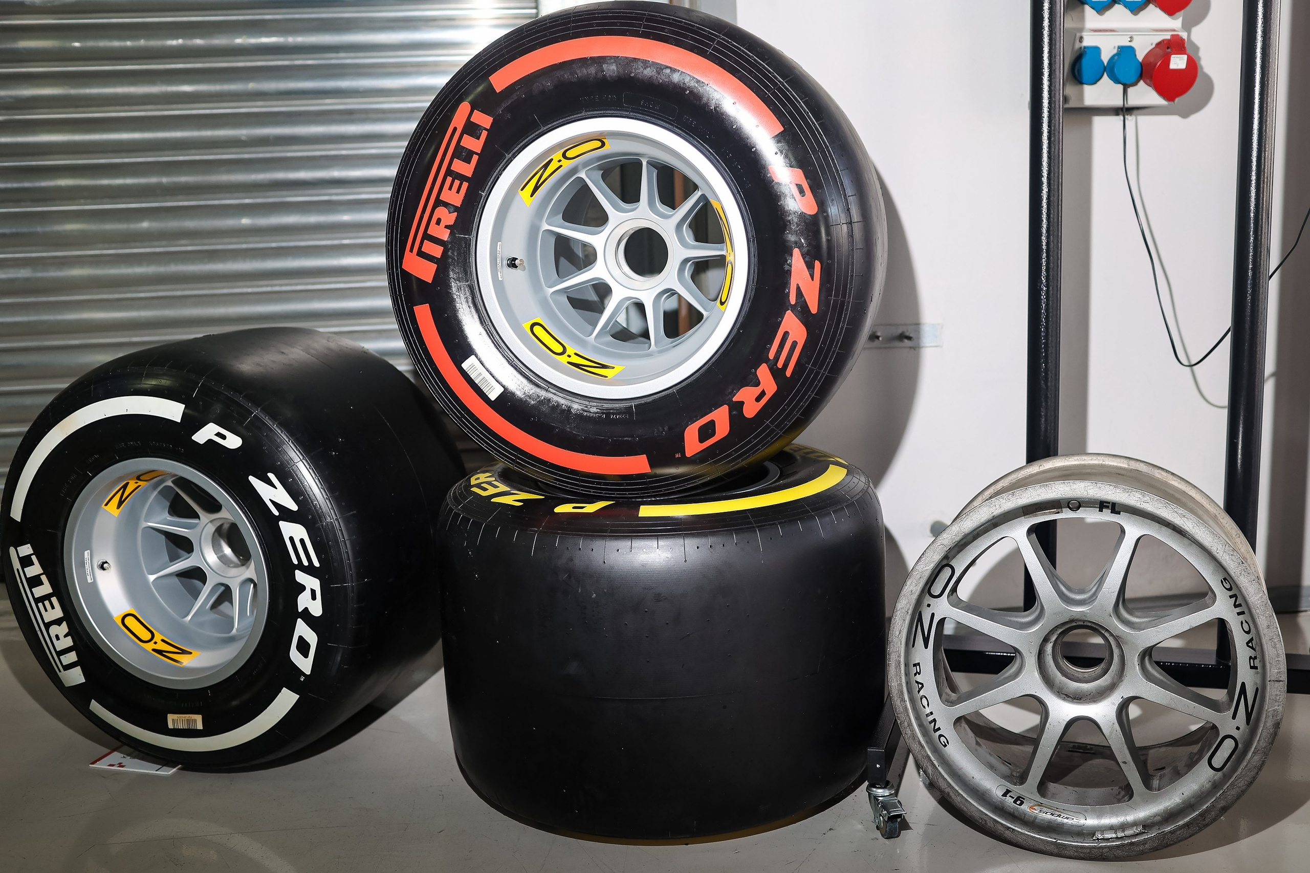 Italian Weekend Pioneer. Репортажный и fashion фотограф в Москве Сергей Бардин