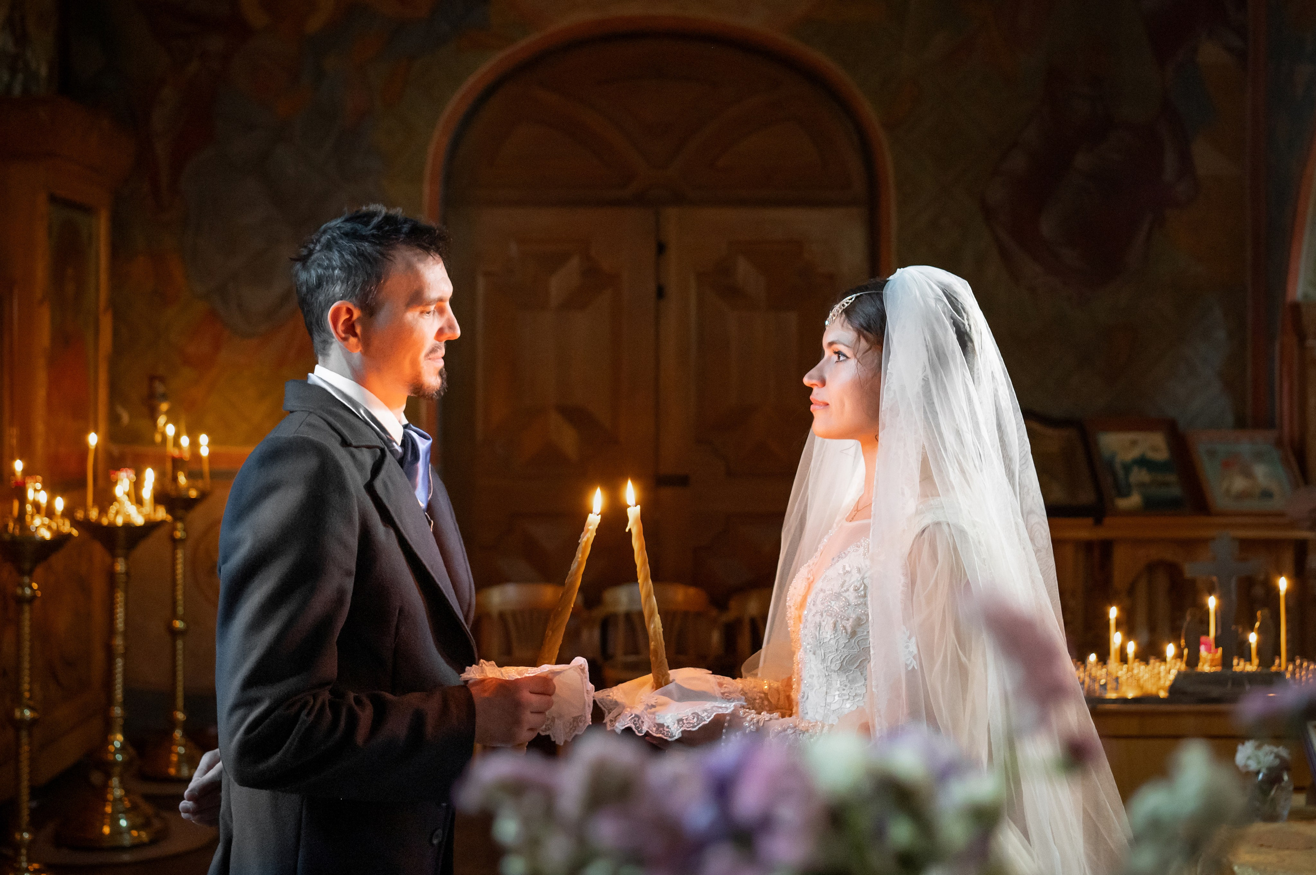 Таинство Венчания. Церковь Святых мучеников, бессребреников и чудотворцев Космы и Дамиана в г. Жуковский. Детский и семейный фотограф г. Москва Оксана Катаджи