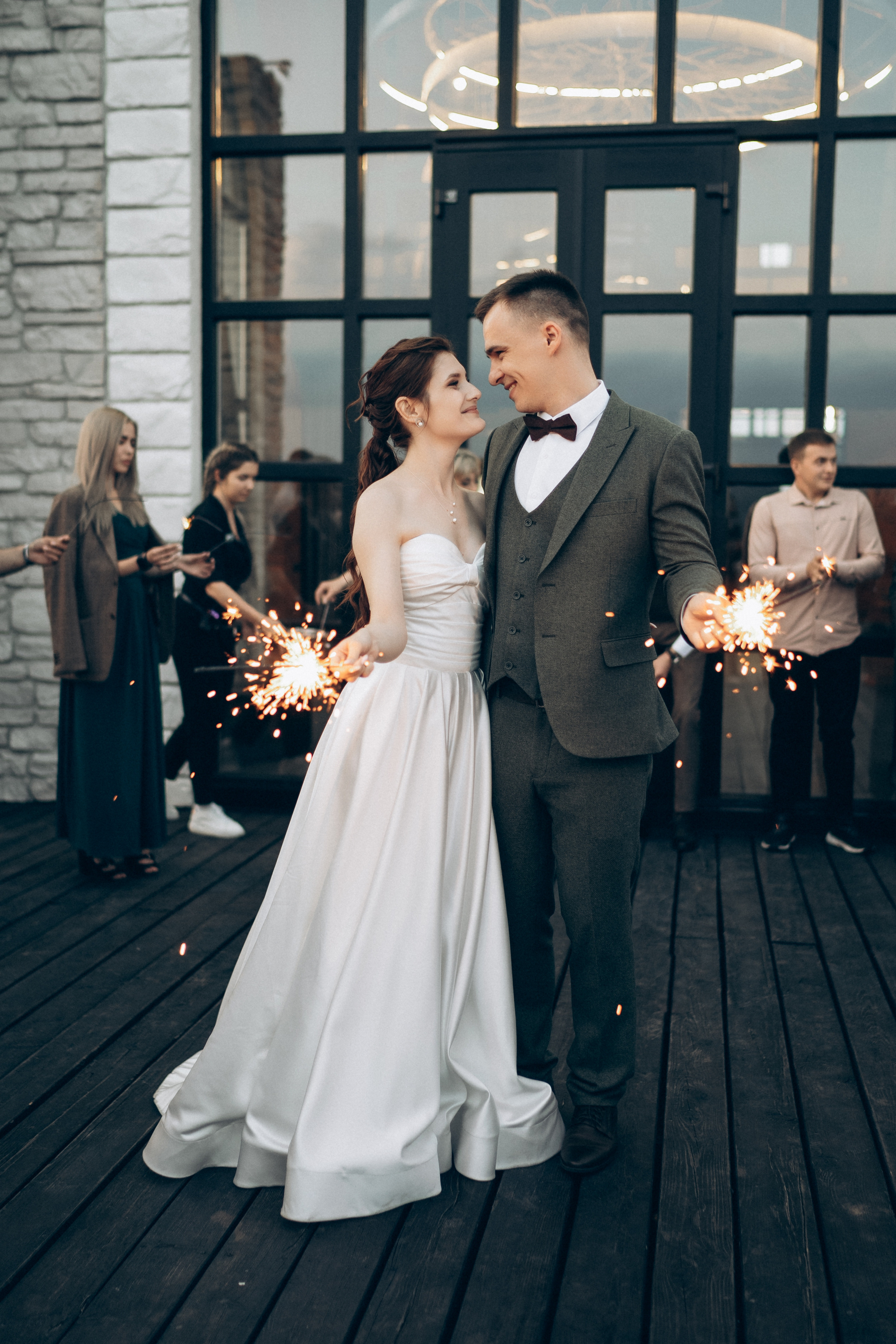 свадебная церемония красноярск, свадьба красноярск, координатор красноярск, свадебная арка красноярск, обмен кольцами, свадьба красноярск, свадебный организатор красноярск, организатор красноярск, организатор свадьбы красноярск, свадьба под ключ красноярск, выездной регистратор красноярск, оформление свадьбы красноярск, утро невесты, утро невесты красноярск, невеста красноярск, сборы невесты, свадебный распорядитель, помощник на свадьбу, идеи для свадьбы, лавстори красноярск, букет невесты красноярск, образ невесты красноярск, костюм жениха красноярск, платье невесты красноярск, фотограф красноярск, свадебное платье красноярск, свадебный торт красноярск, ресторан красноярск, свадебный танец красноярск, свадебное агентство Инсайт, свадебное агентство Инсайт Красноярск, свадебное агентство Insight, свадебное агентство Insight Красноярск, свадьба в замке Шамони, белый замок Шамони, свадьба в замке красноярск, свадебный замок в красноярске