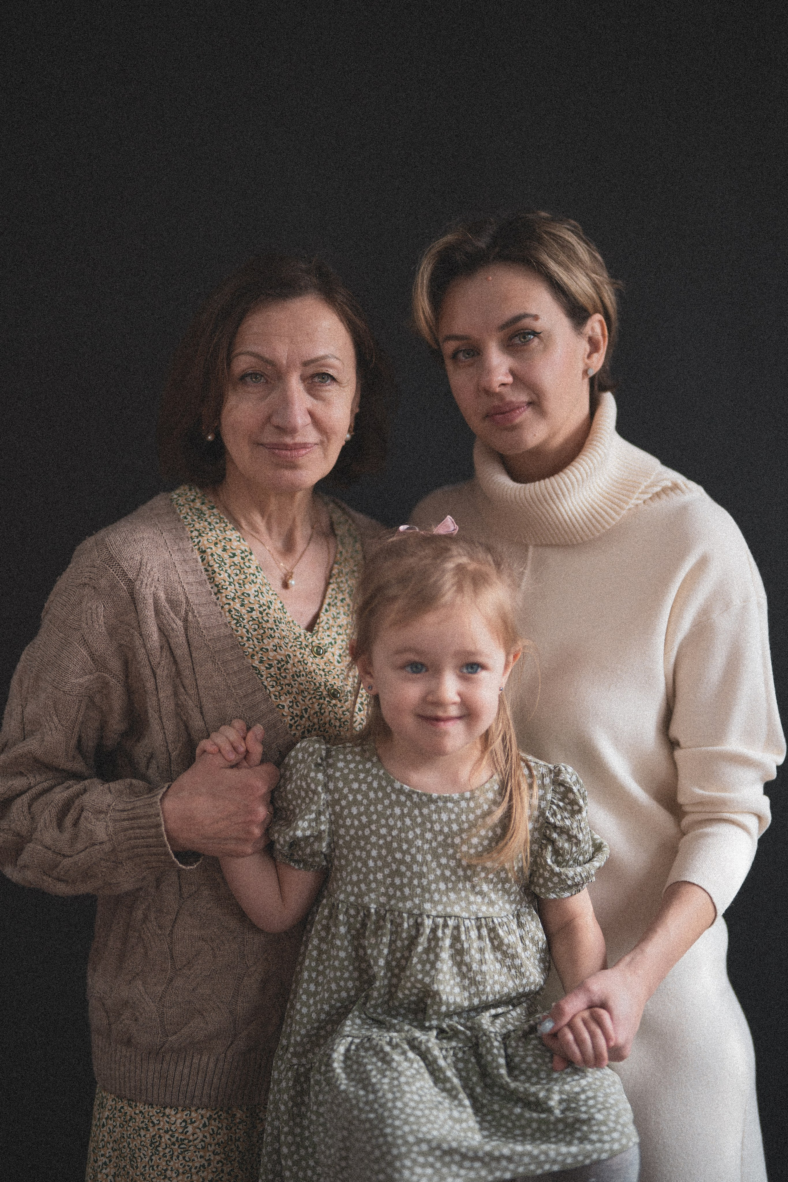 Три поколения. Искренний фотограф