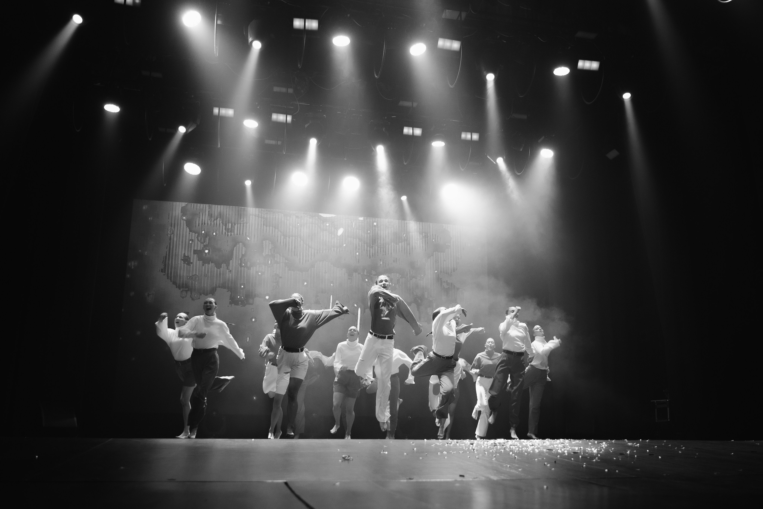 Спектакль «Песнь сирен». Главная