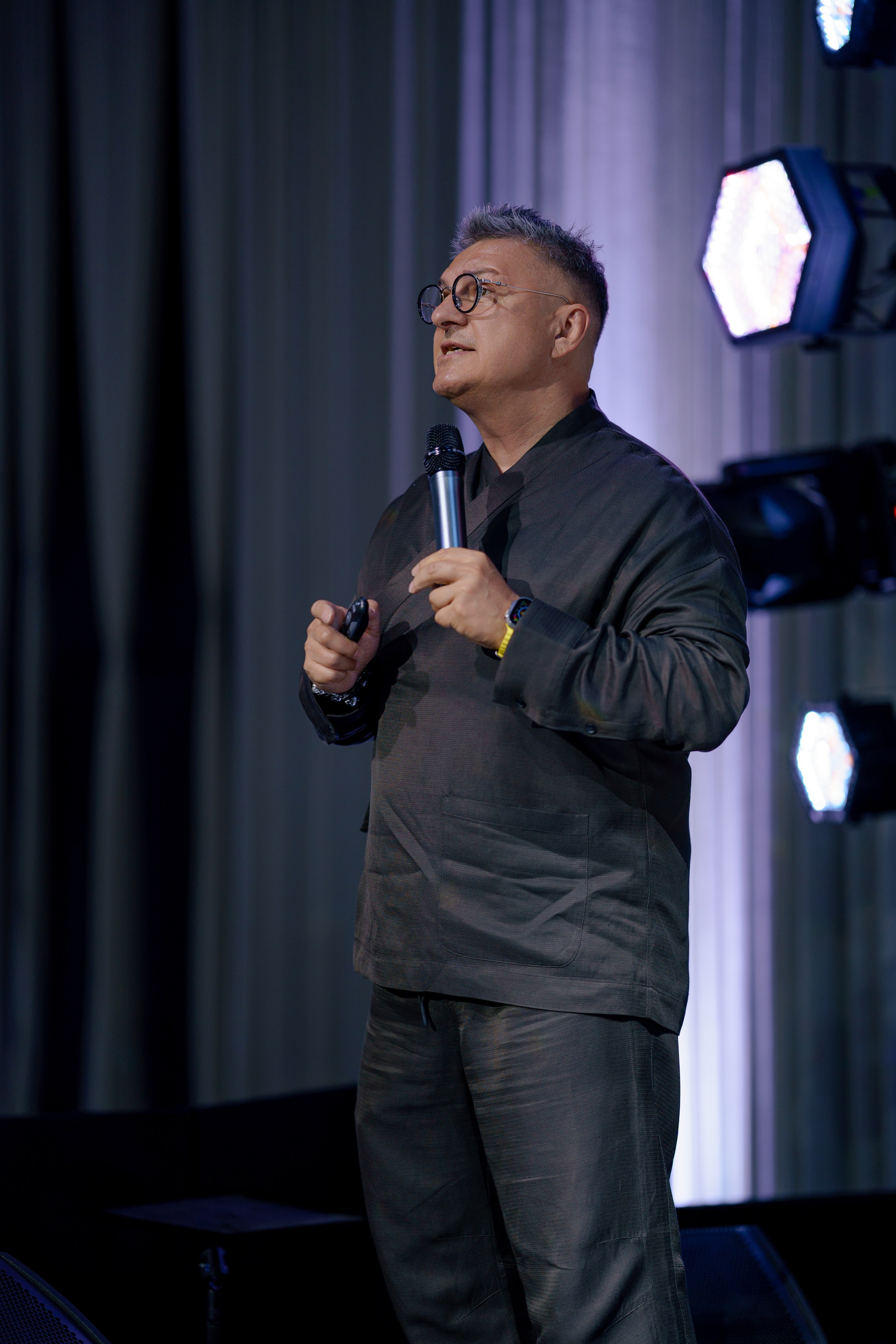 Светский репортаж с VIP DAY WOMEN CONF в Барвихе. Репортажный фотограф Москва Сергей Дружинин