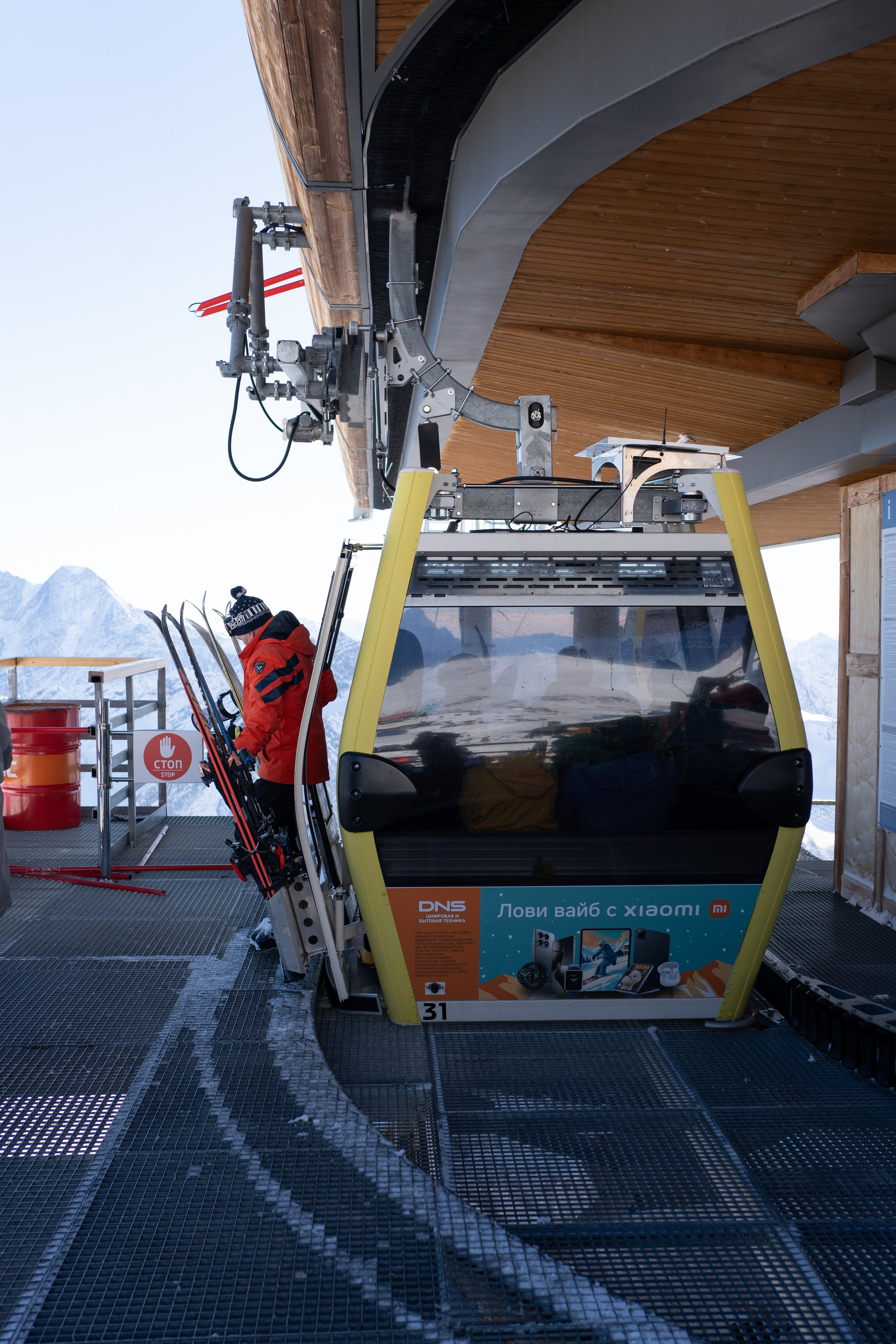 Съёмка рекламных баннеров на канатке Эльбрус для ДНС-Xiaomy. Фотограф, видеограф Пятигорск, Ставрополь, Ессентуки, Petlyakovs_photo