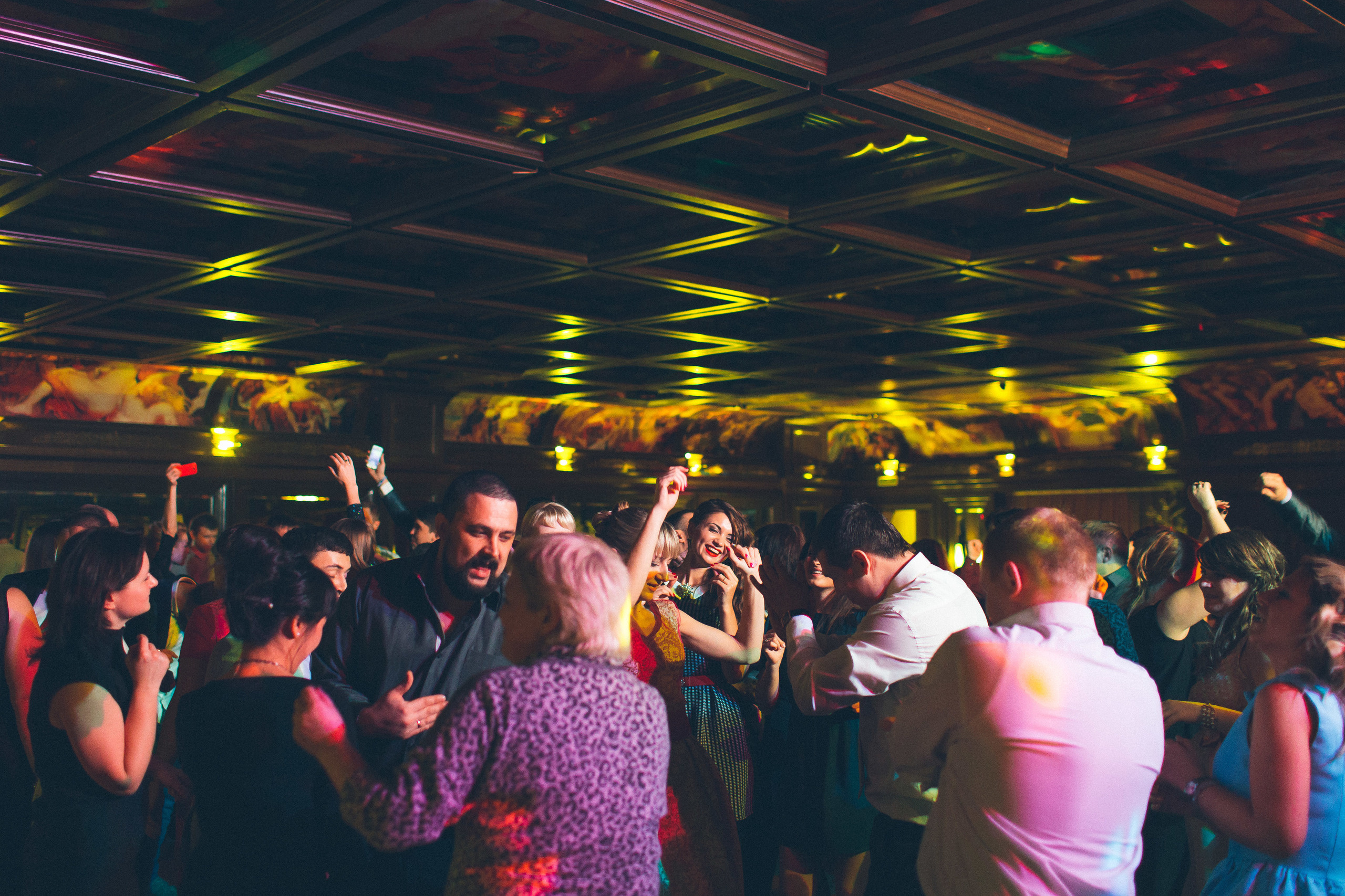 Новогодний карнавал для строительной компании в Империал Холл. КонТайм: профессиональная съемка для организаций