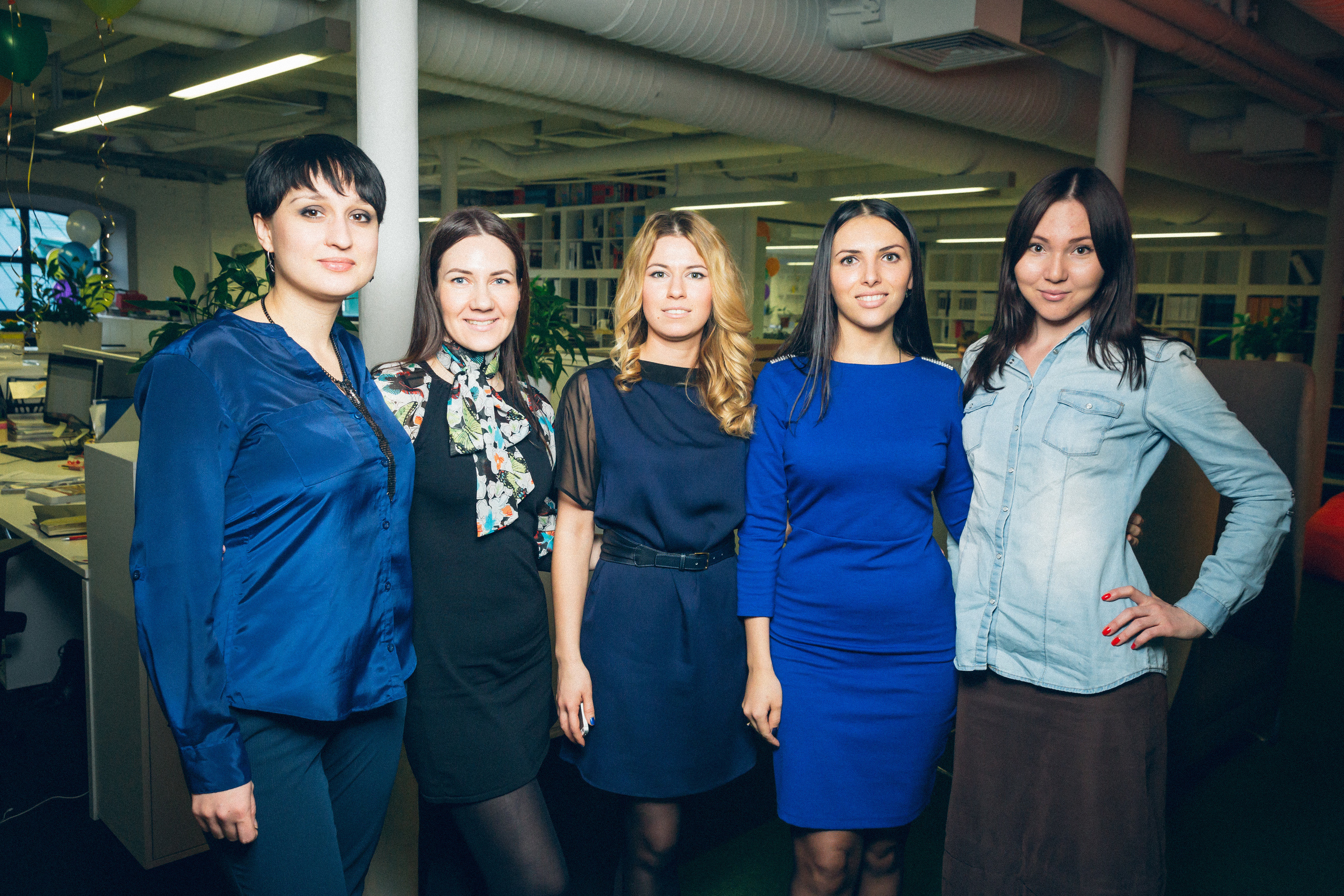 8-е марта в SmartCompany. КонТайм: профессиональная съемка для организаций