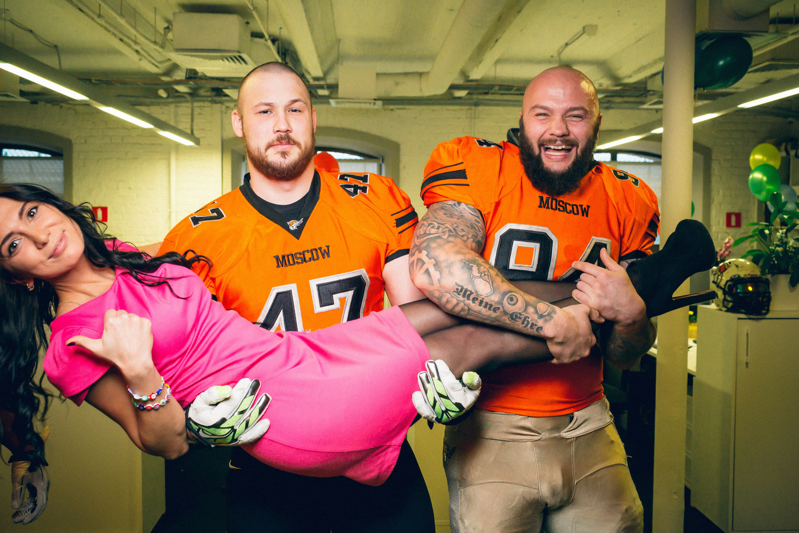 8-е марта в SmartCompany. КонТайм: профессиональная съемка для организаций