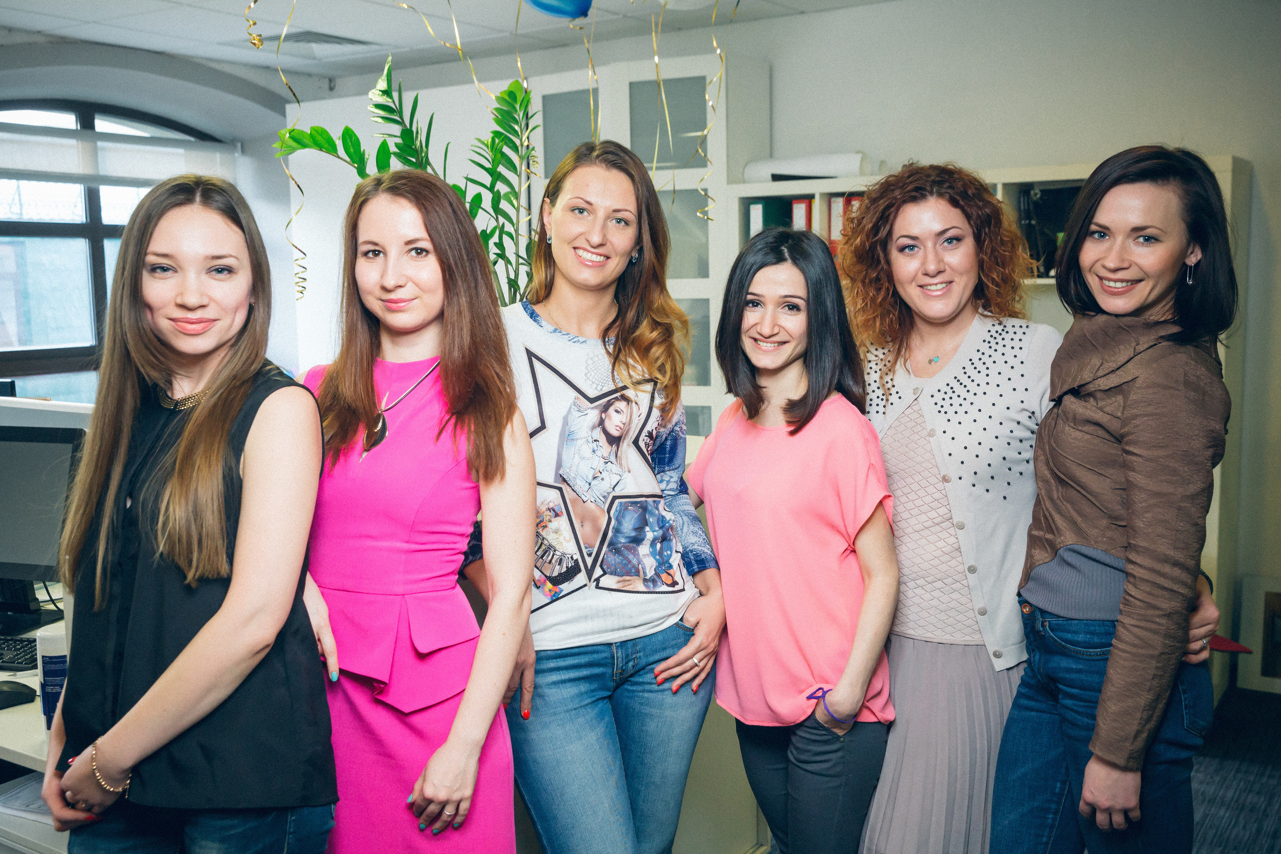 8-е марта в SmartCompany. КонТайм: профессиональная съемка для организаций