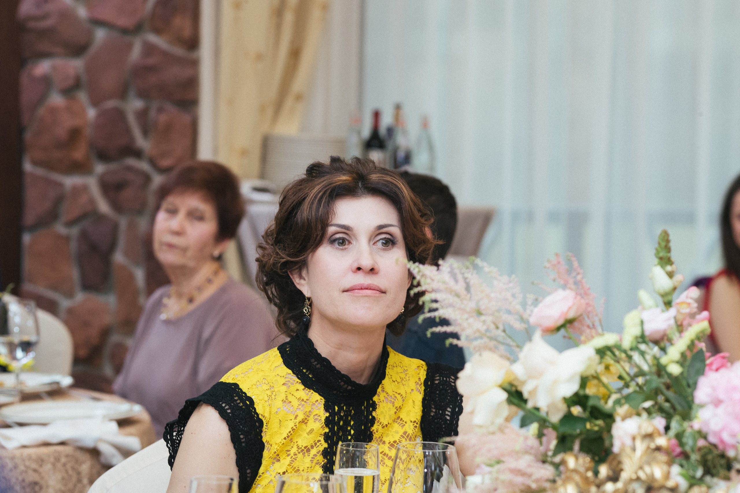 Юбилей. Фотосъёмка юбилея с дополнительным светом. КонТайм: профессиональная съемка для организаций