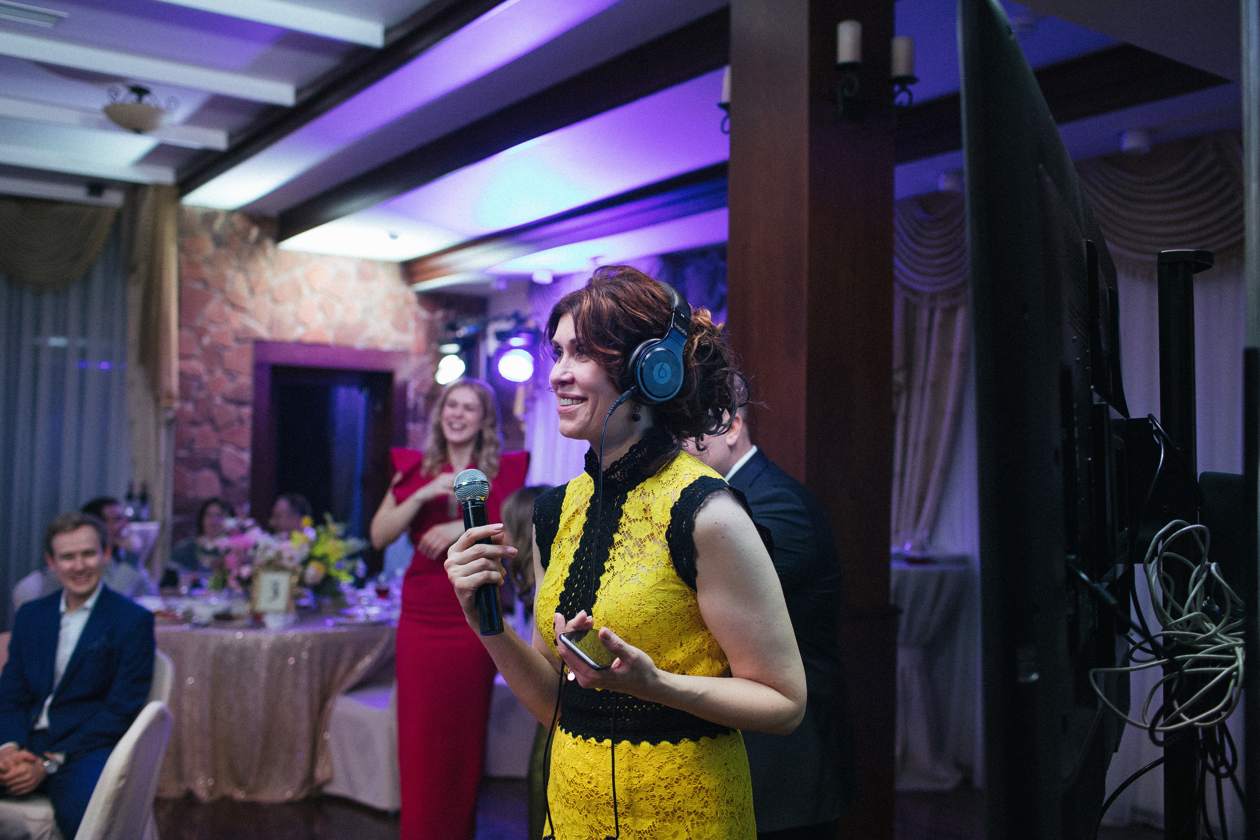 Юбилей. Фотосъёмка юбилея с дополнительным светом. КонТайм: профессиональная съемка для организаций