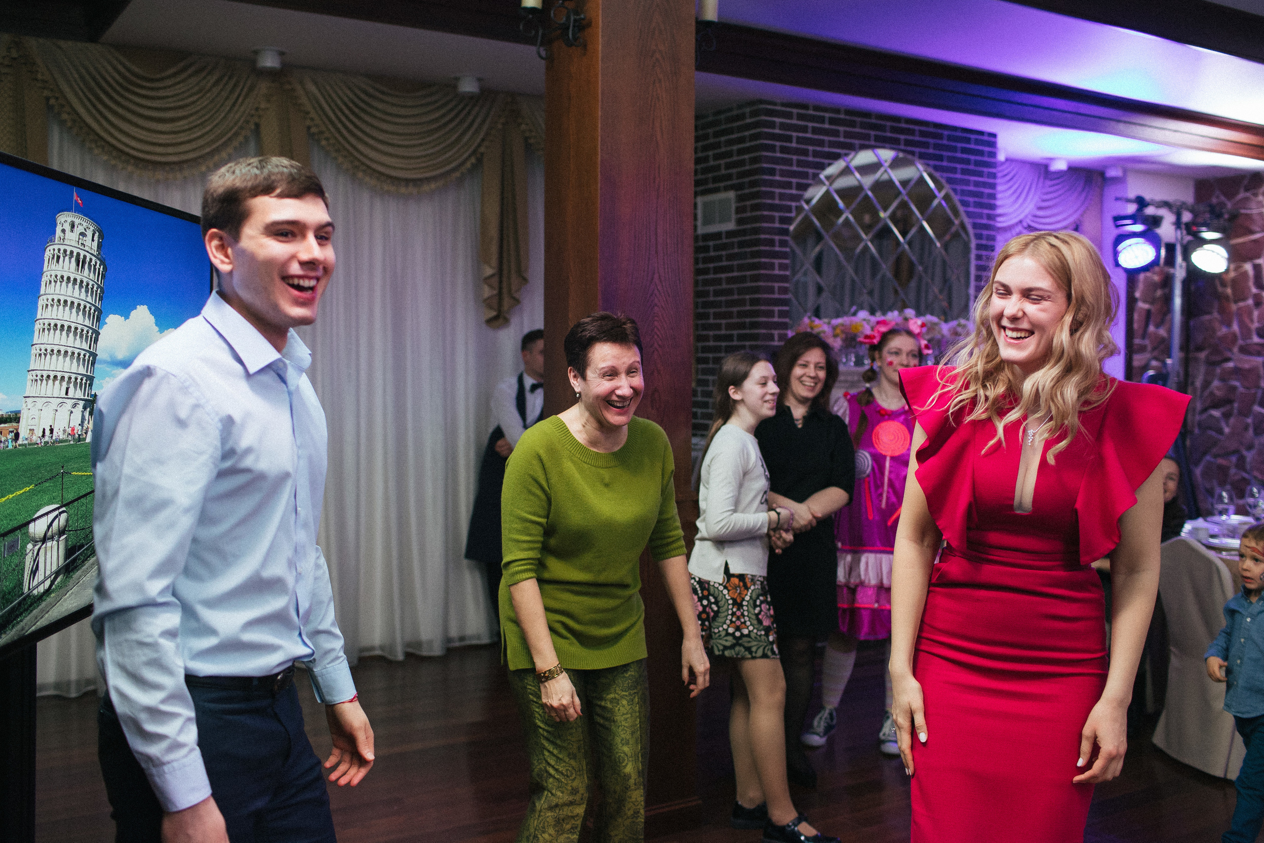 Юбилей. Фотосъёмка юбилея с дополнительным светом. КонТайм: профессиональная съемка для организаций