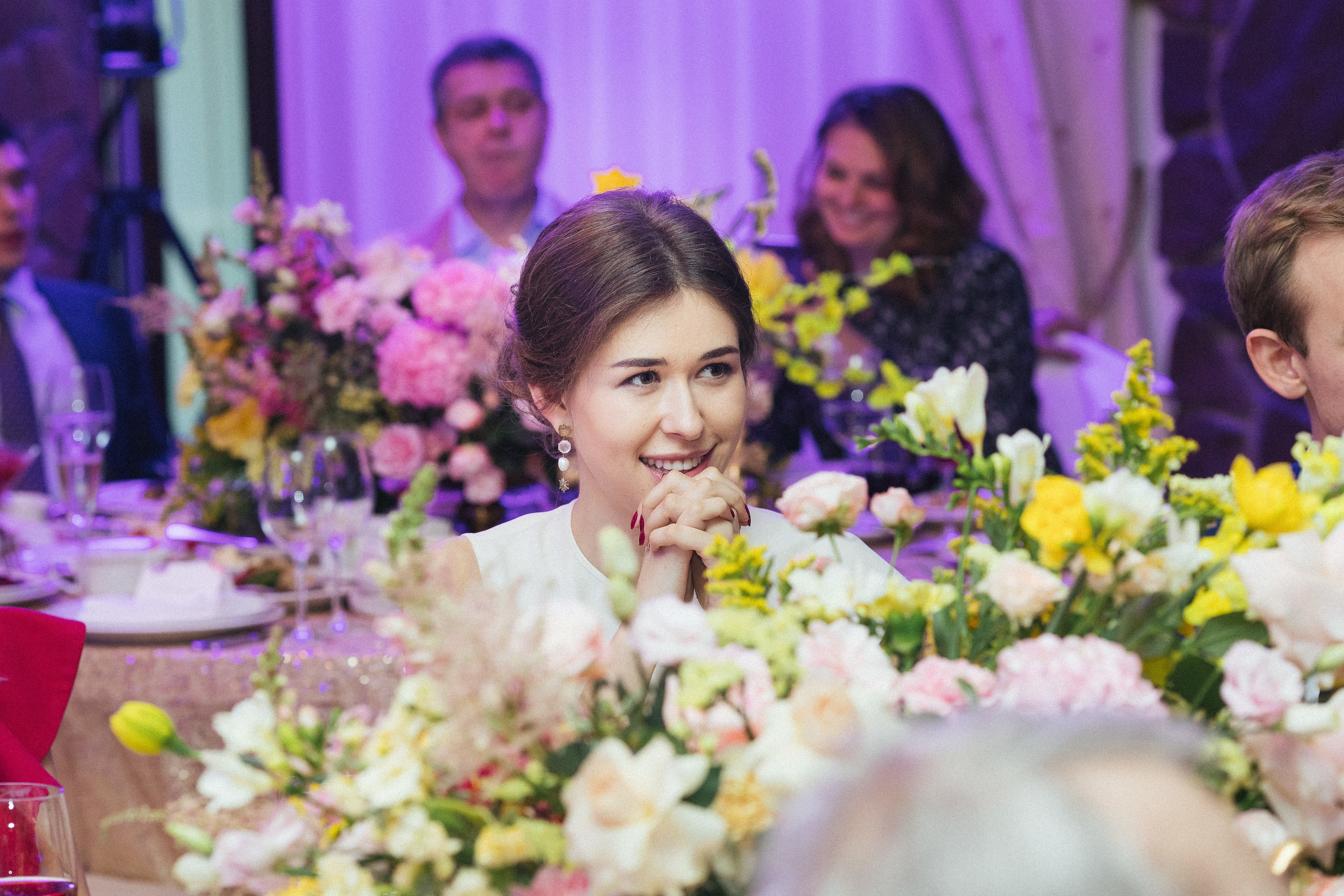 Юбилей. Фотосъёмка юбилея с дополнительным светом. КонТайм: профессиональная съемка для организаций