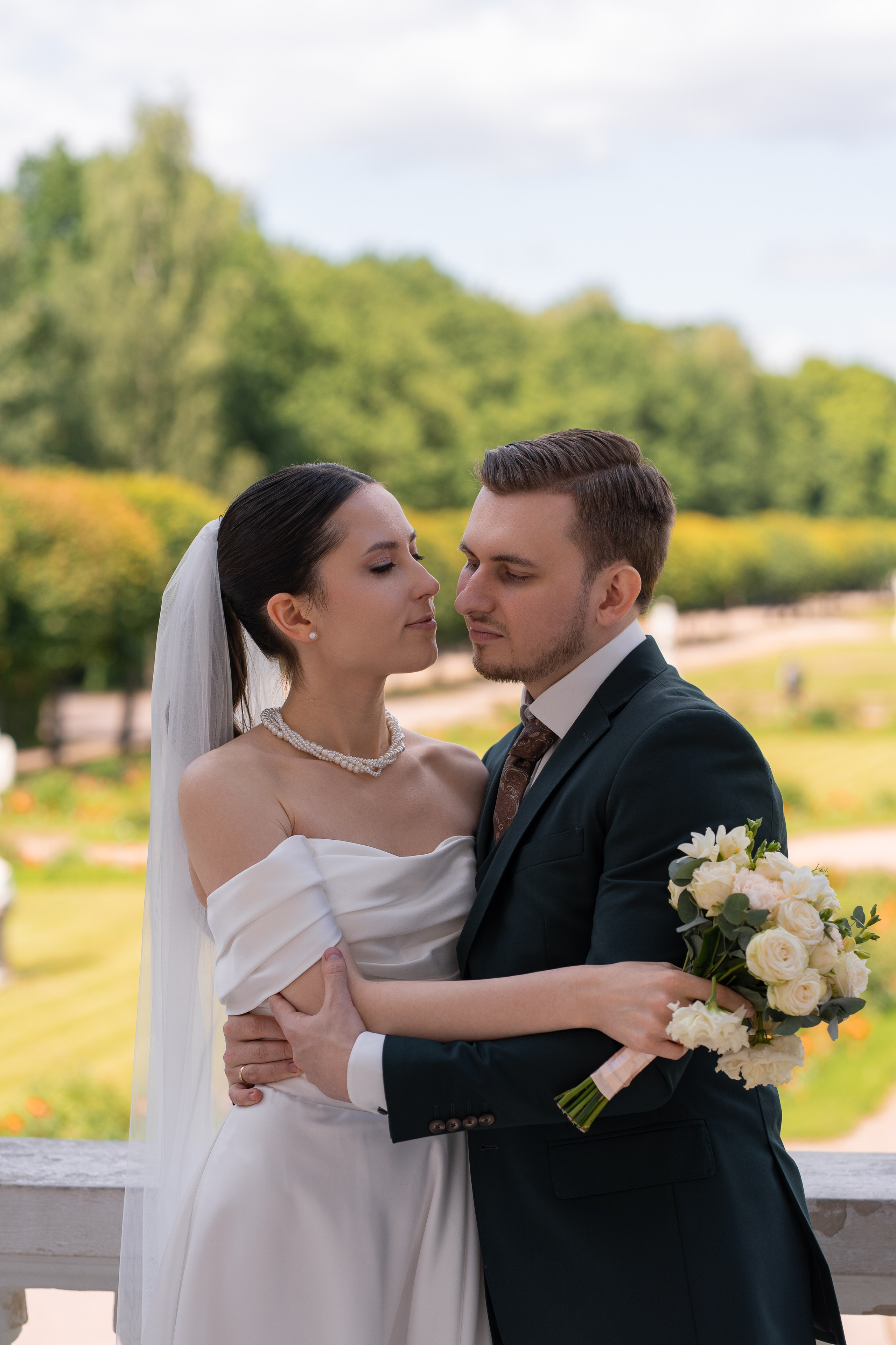 Влад и Илина в Кусково. Свадебный фотограф в Москве Анна Полушина