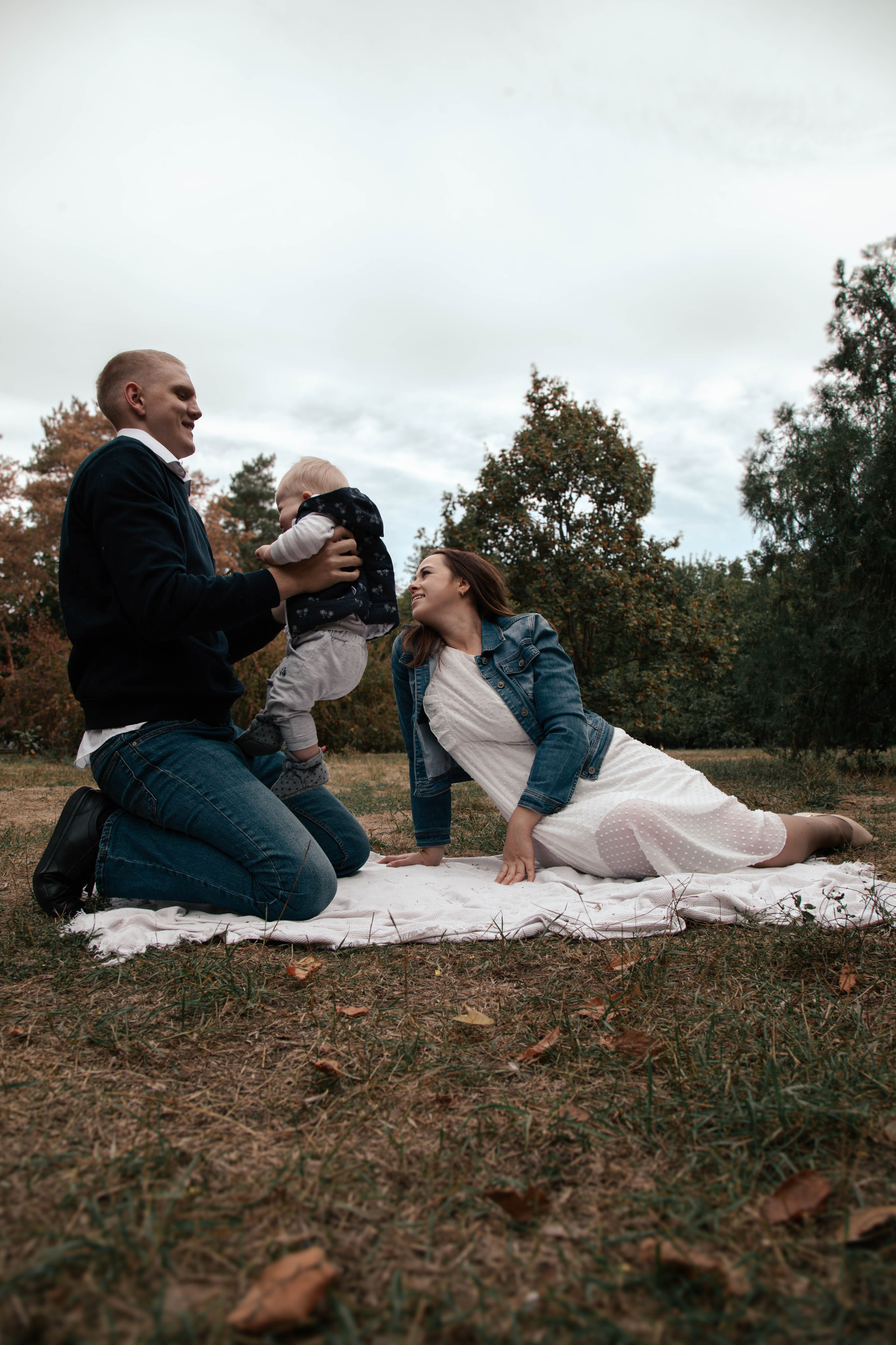 Семейная прогулка в роще. Семейный и детский фотограф Ксения Батищева