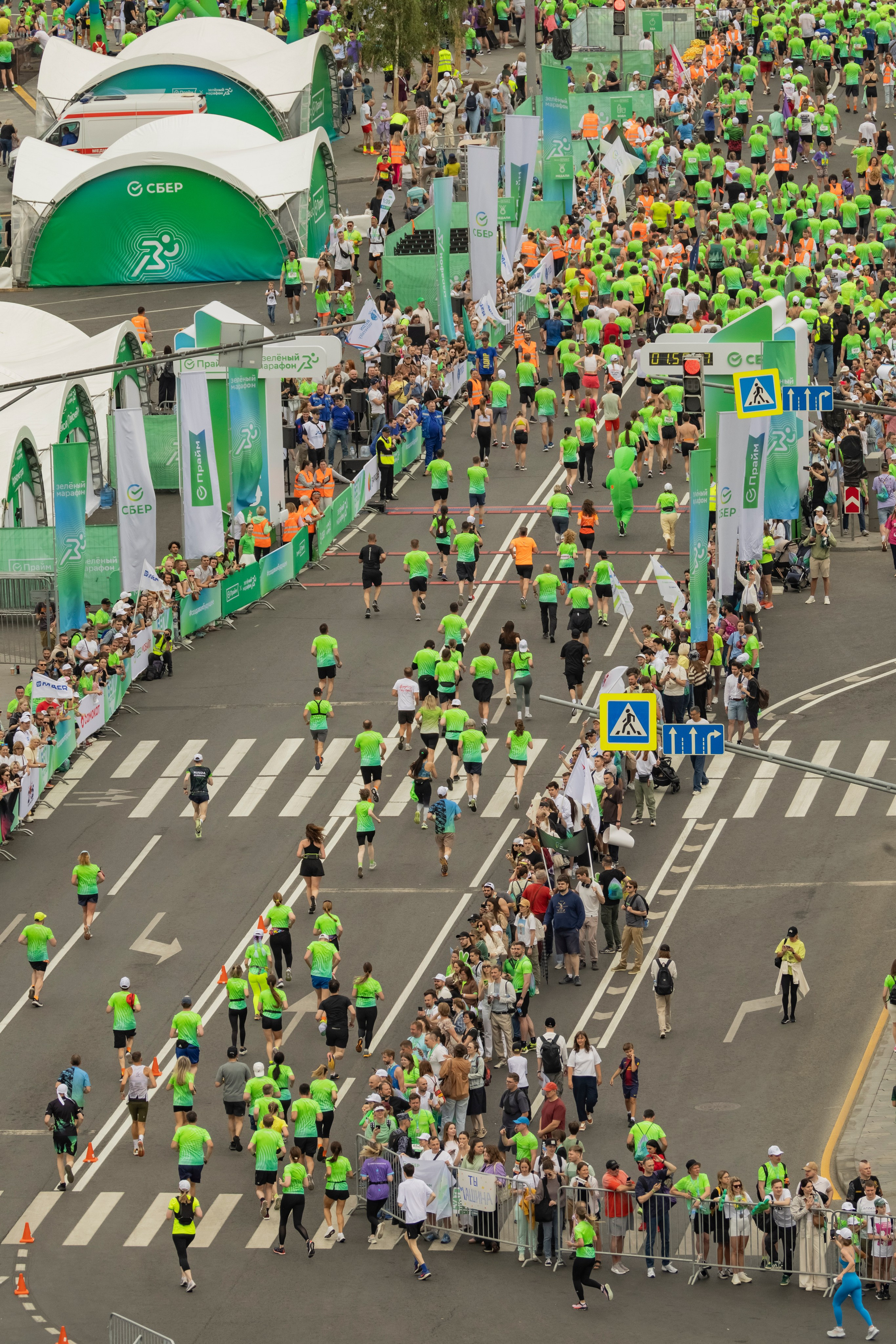 Сбер Зелёный Марафон 2025 Балчуг. Репортажный, event, концертный и backstage фотограф из Москвы Виталий Кривцов