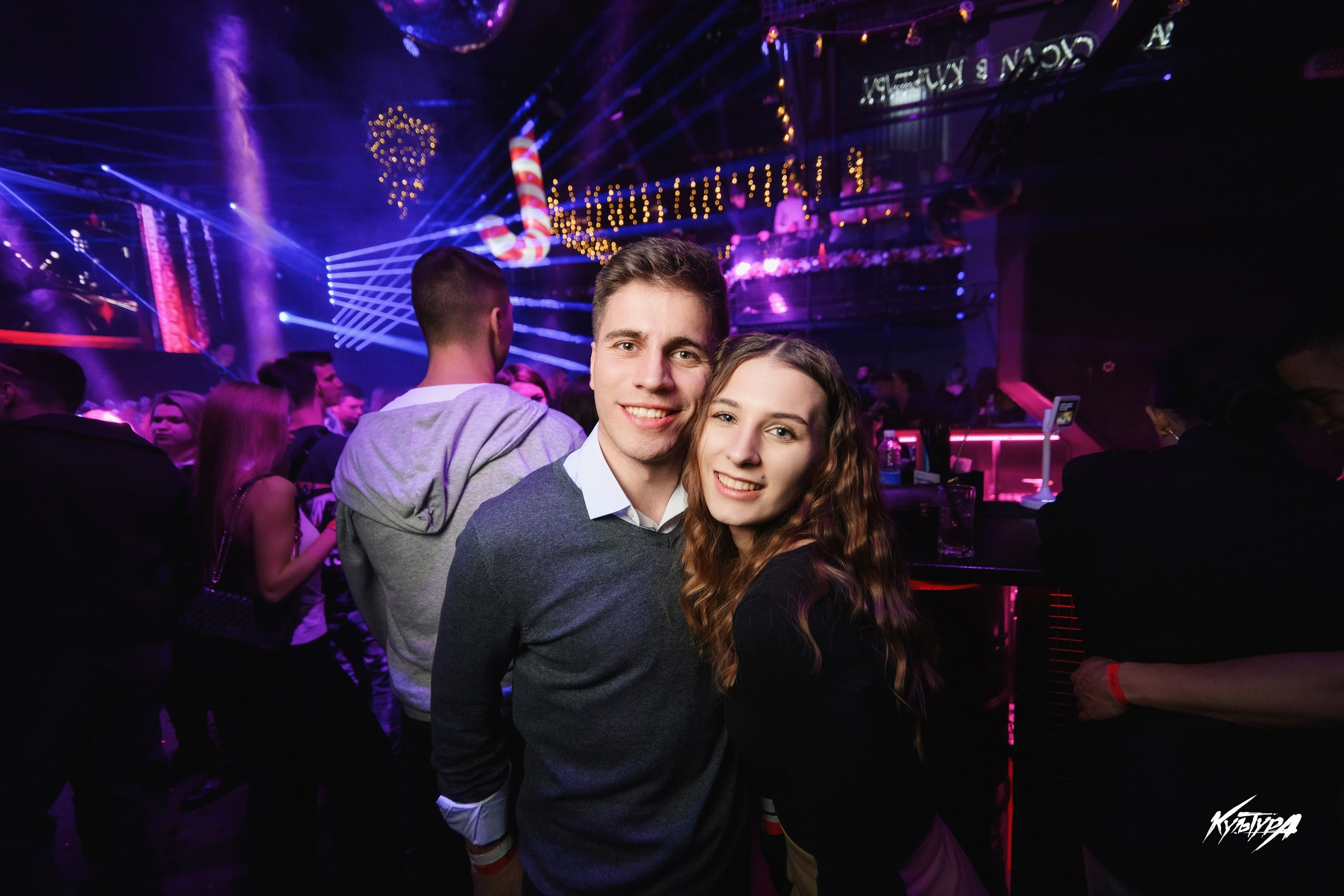 Фотосъемка в ночном клубе в Петропавловске-Камчатском, Репортажная съемка вечеринки в Петропавловске-Камчатском, Профессиональная клубная фотосъемка в Петропавловске-Камчатском, Яркие фото в баре и на танцполе в Петропавловске-Камчатском, Заказать репортаж с мероприятия в Петропавловске-Камчатском.