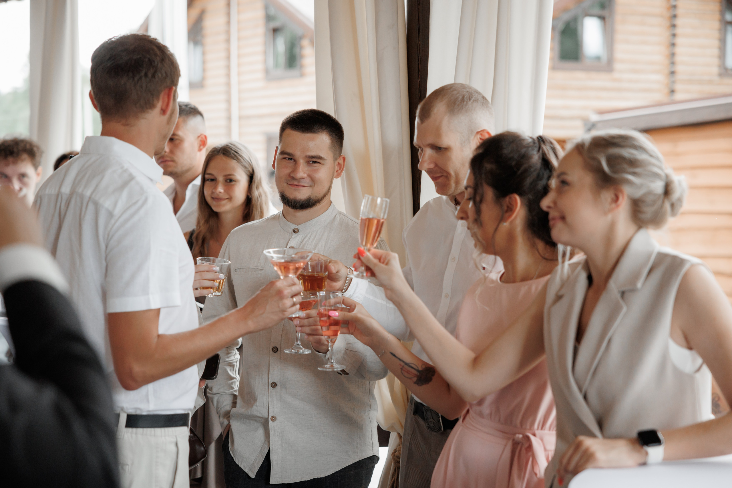 Полина и Дмитрий, загородный клуб «Барин», ЗАГС в г. Пушкино. Свадебный и репортажный фотограф (Москва, Королев и другие)