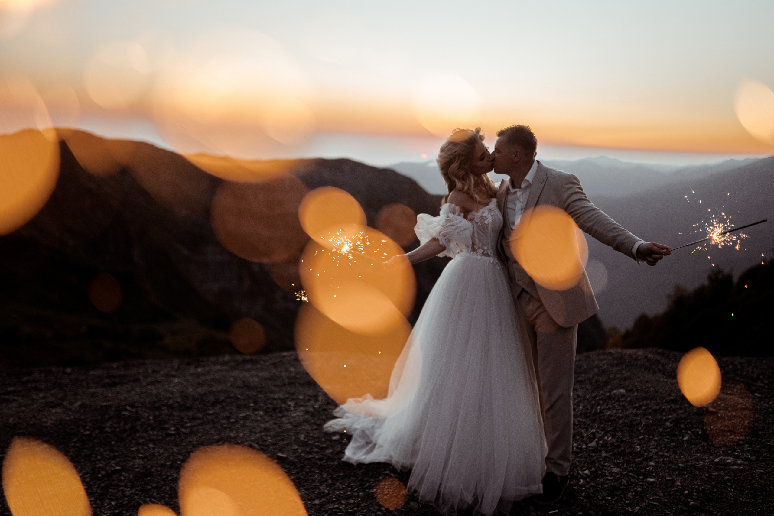«Напиши про любовь мою». Elopement Wedding Photographer