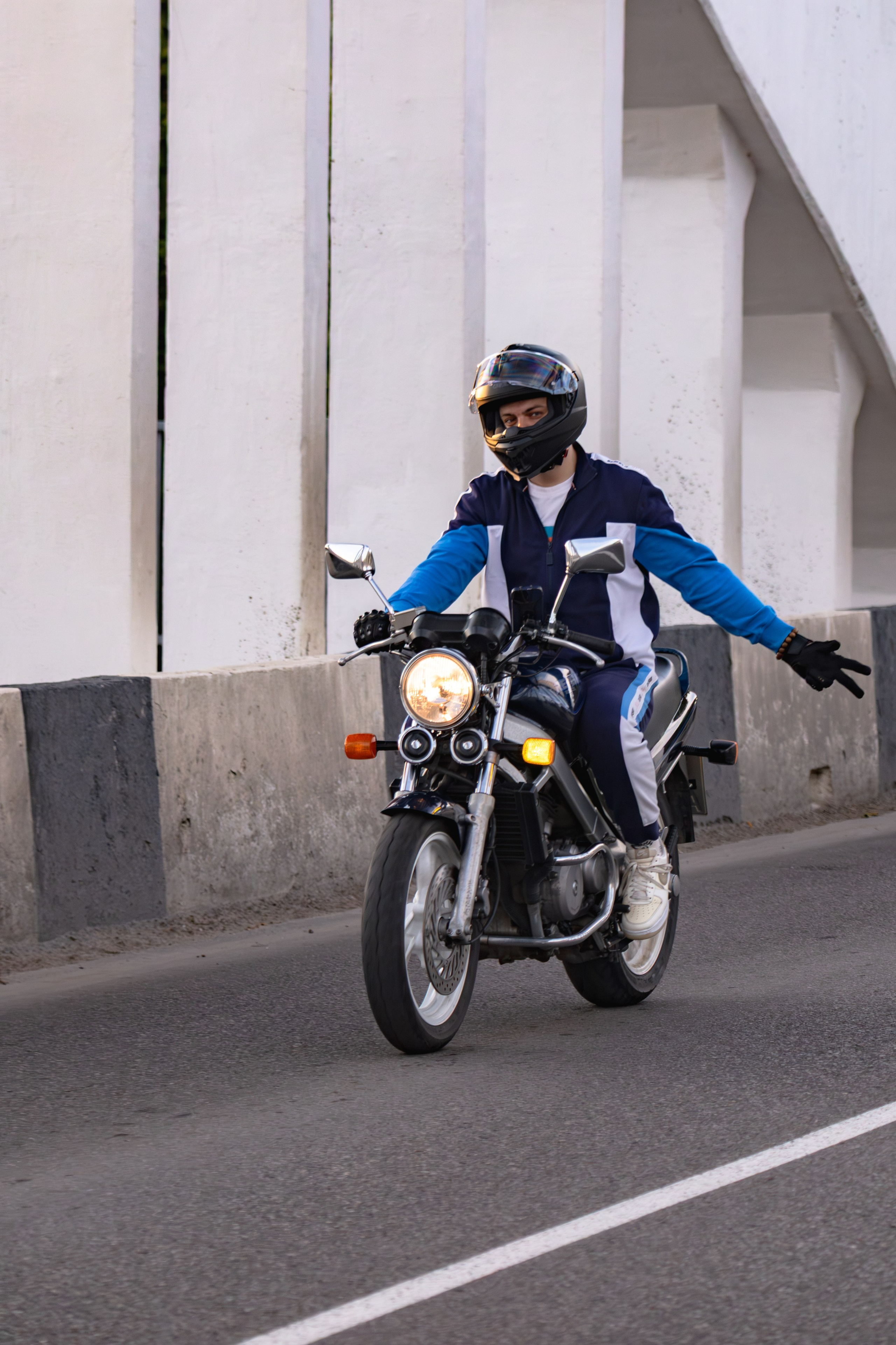 Daniil R. — Digital Noise —