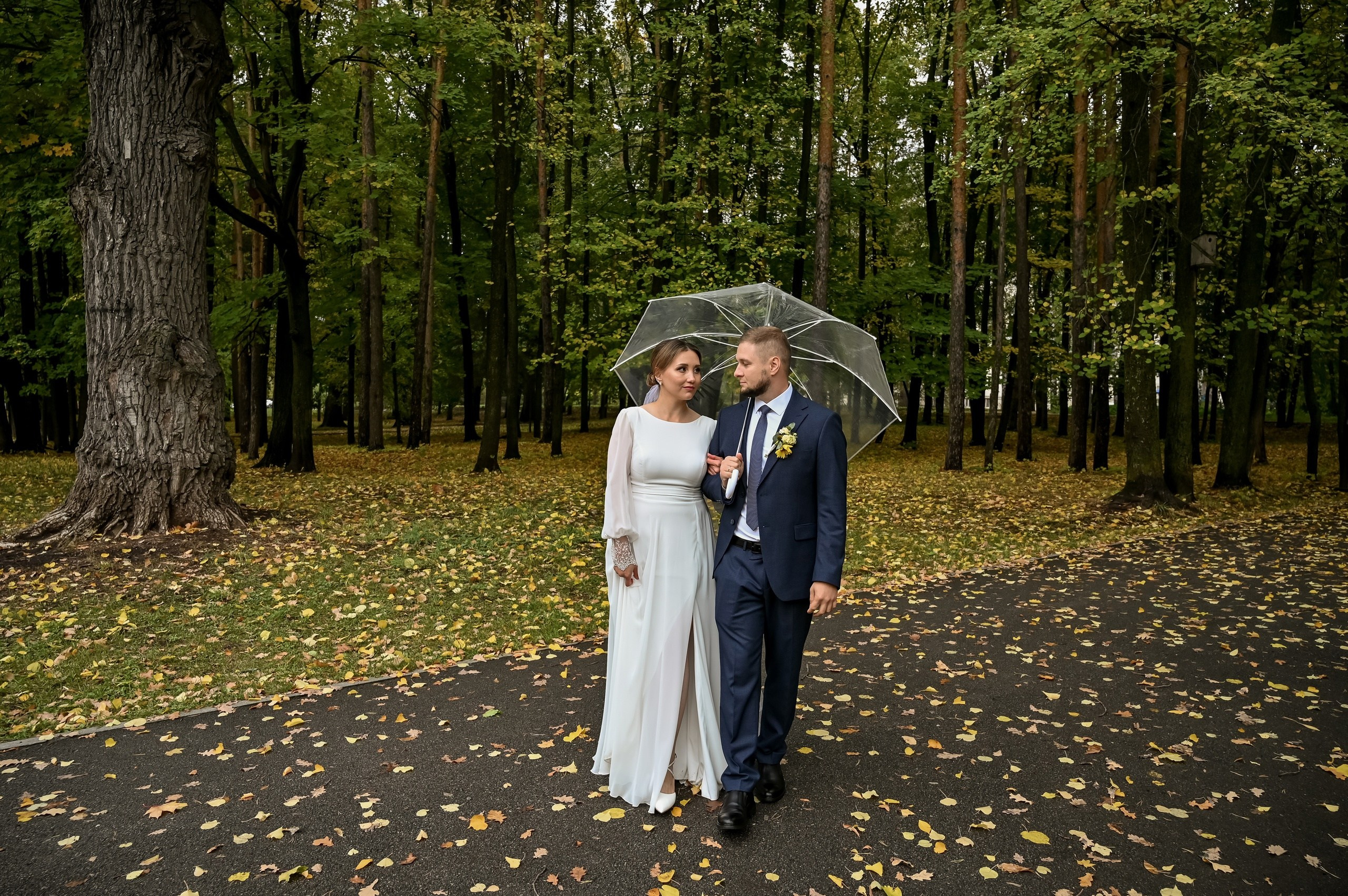 Осень. Прогулка под зонтиком. Семейный и свадебный фотограф в г. Уфа Динара