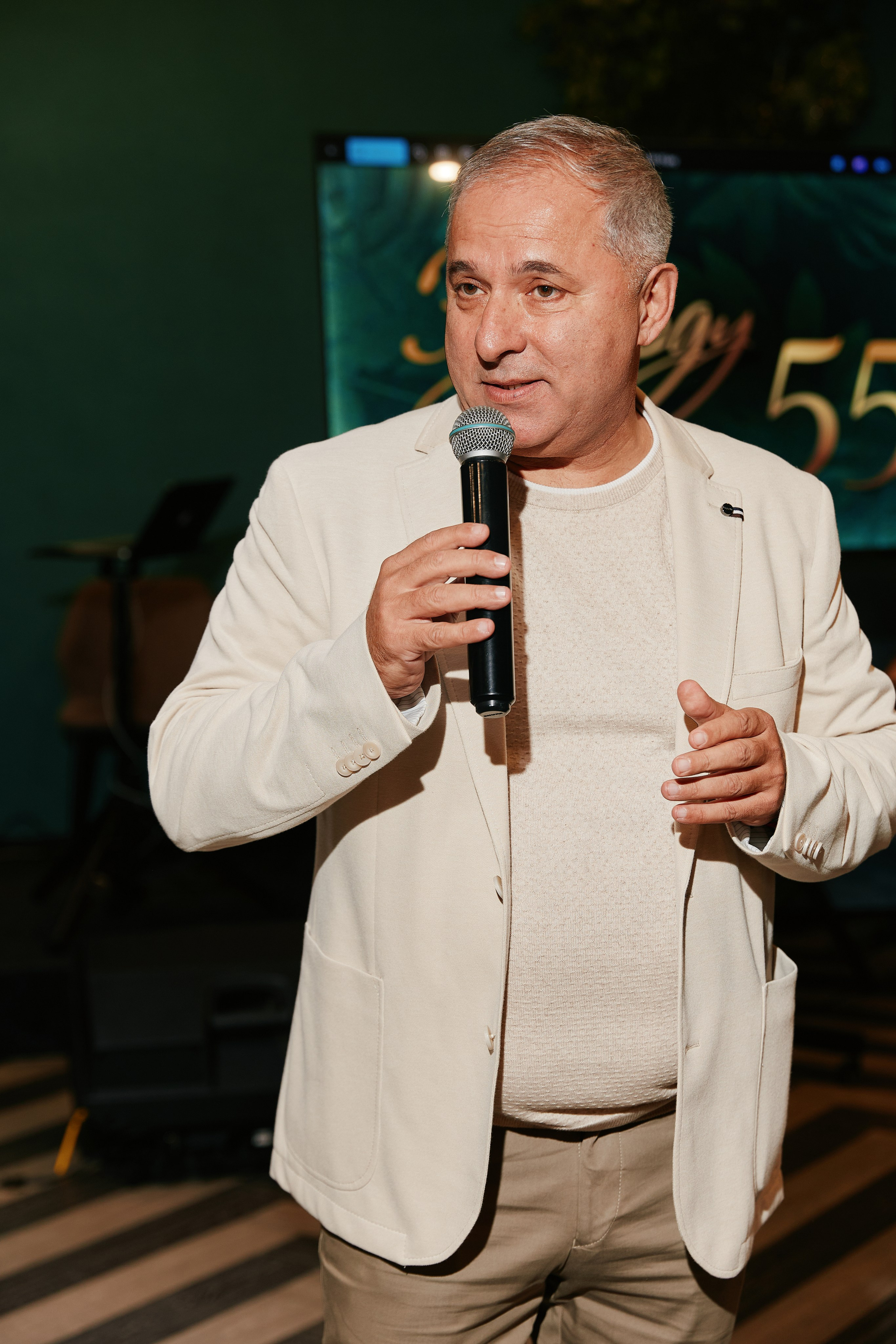 День рождения в Двин Холл 02.05. Свадебный репортажный фотограф краснодар максим дремов дрёмов фотосессия студия цена