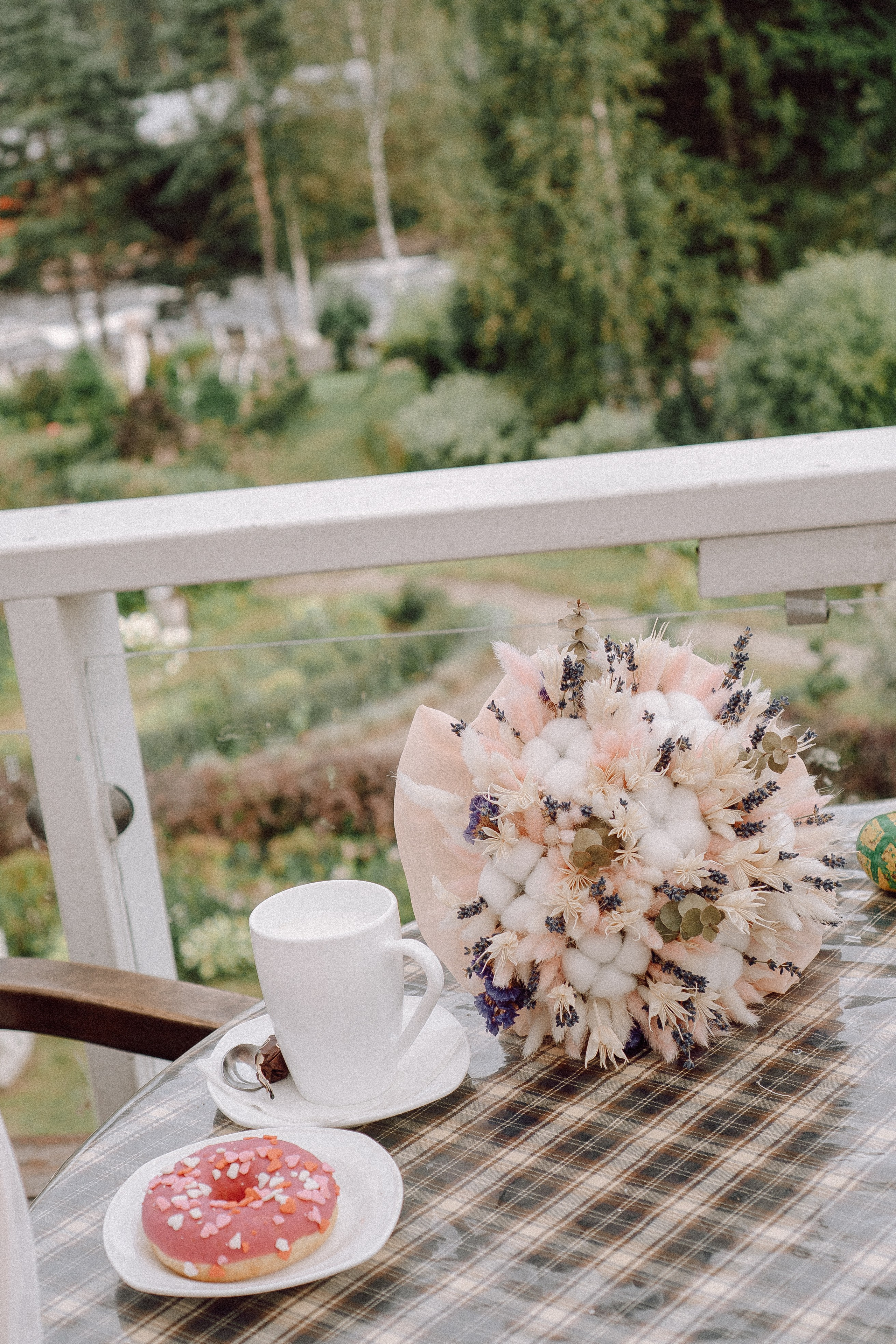 СВАДЕБНАЯ ФОТОСЕССИИЯ ПАРЫ В ГОРОДЕ ПРИОЗЕРСК В СОСНОВОМ ЛЕСУ И С ПИКАПОМ. Профессиональный фотограф, Санкт-Петербург — Виктория Богомолова