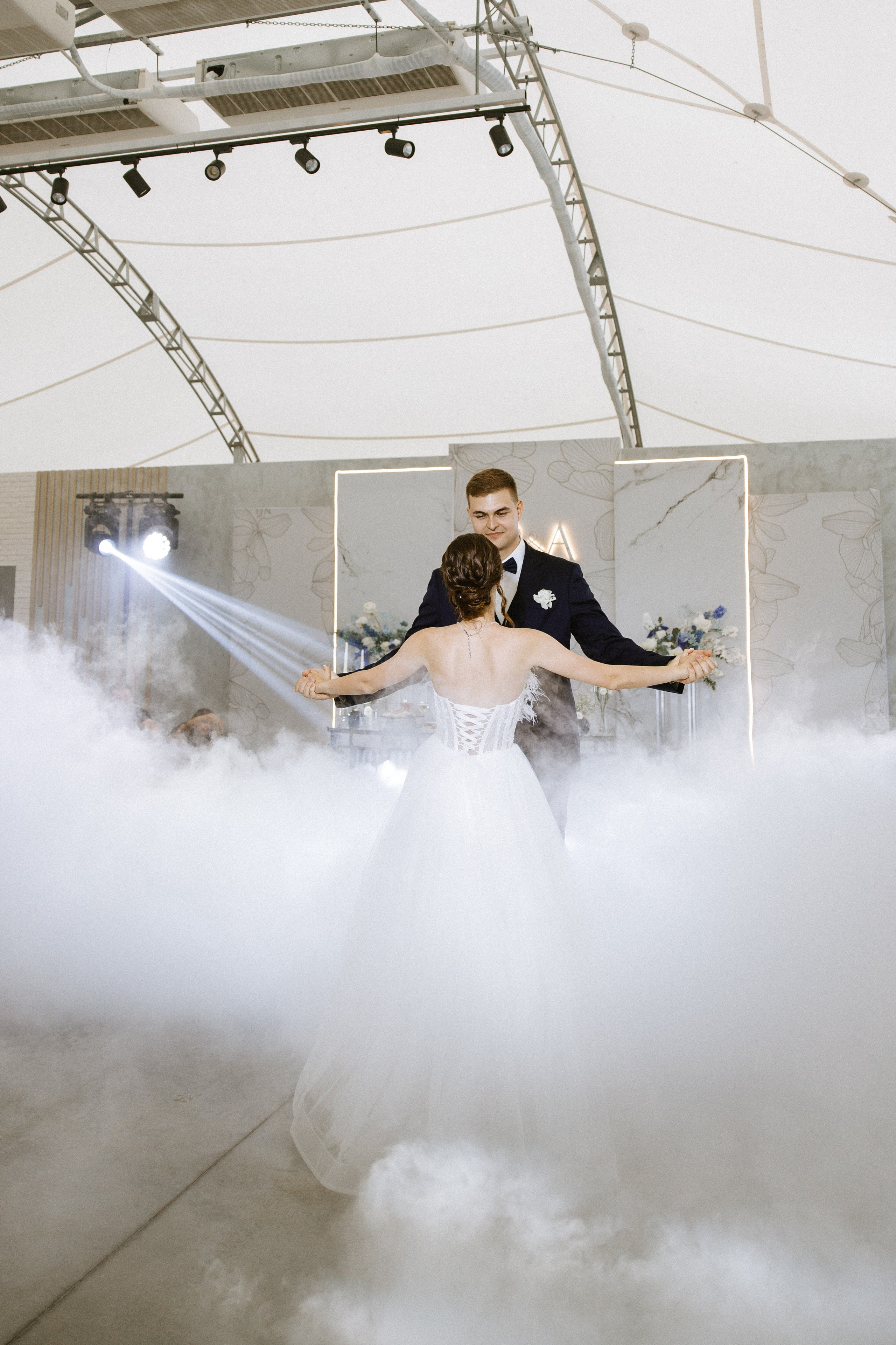 Влад и Арина. Hyatt- шатер Небо. Свадебный фотограф Балчугова Мария Екатеринбург